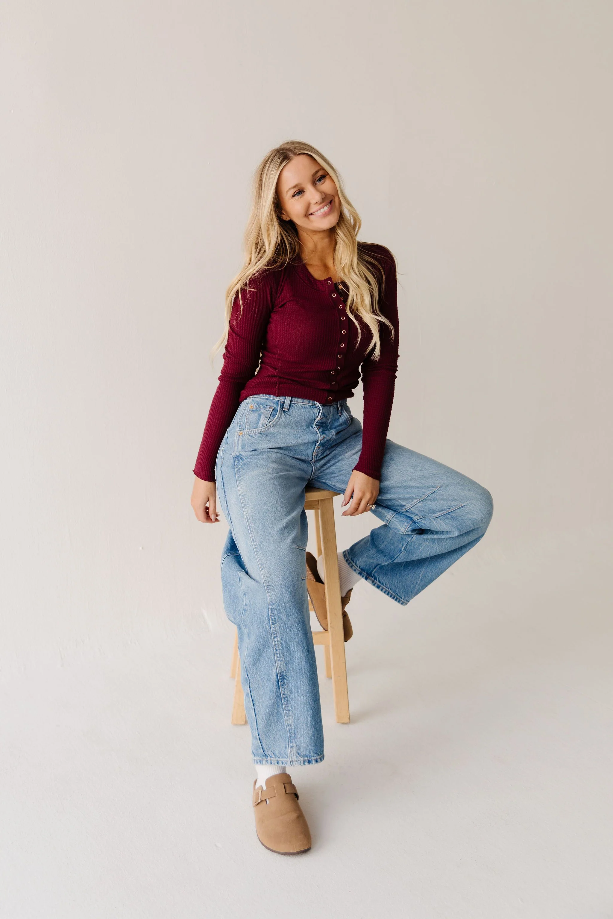 FREE PEOPLE GOOD LUCK MID RISE BARREL JEAN IN ULTRA LIGHT - Image 3