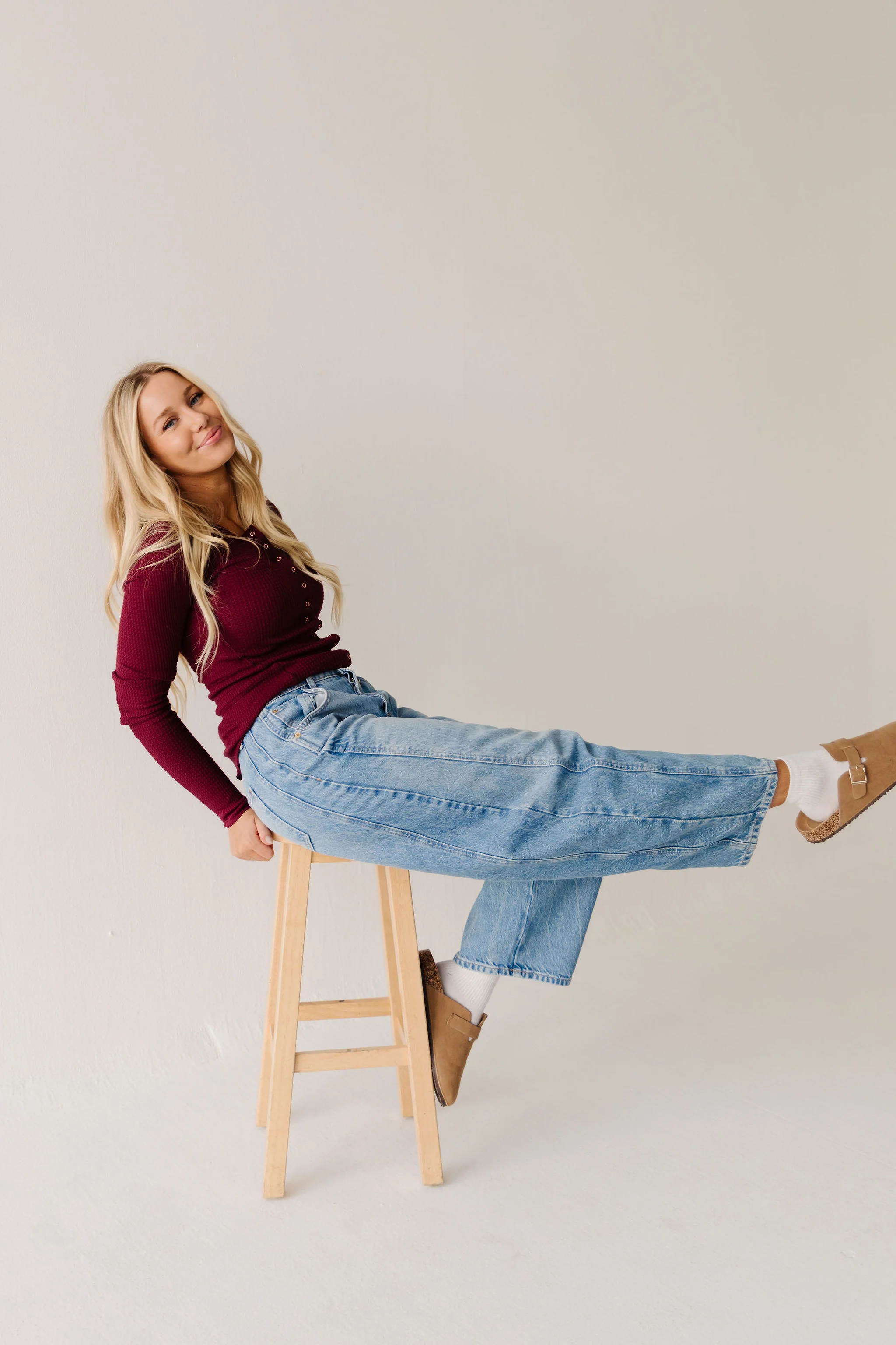 FREE PEOPLE GOOD LUCK MID RISE BARREL JEAN IN ULTRA LIGHT - Image 5