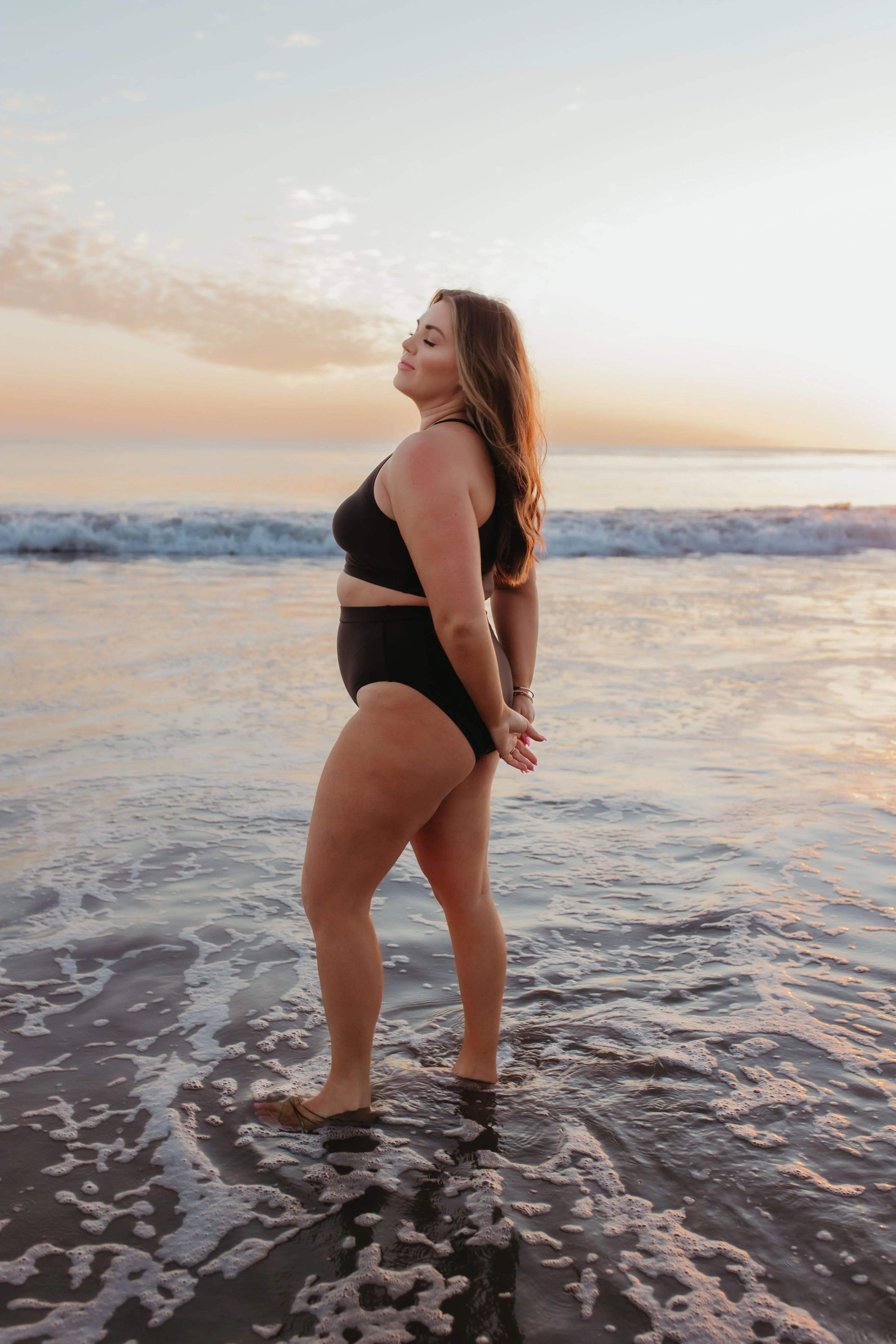 HIGH TIDE RACERBACK SWIM TOP IN BLACK BY PINK DESERT - Image 5