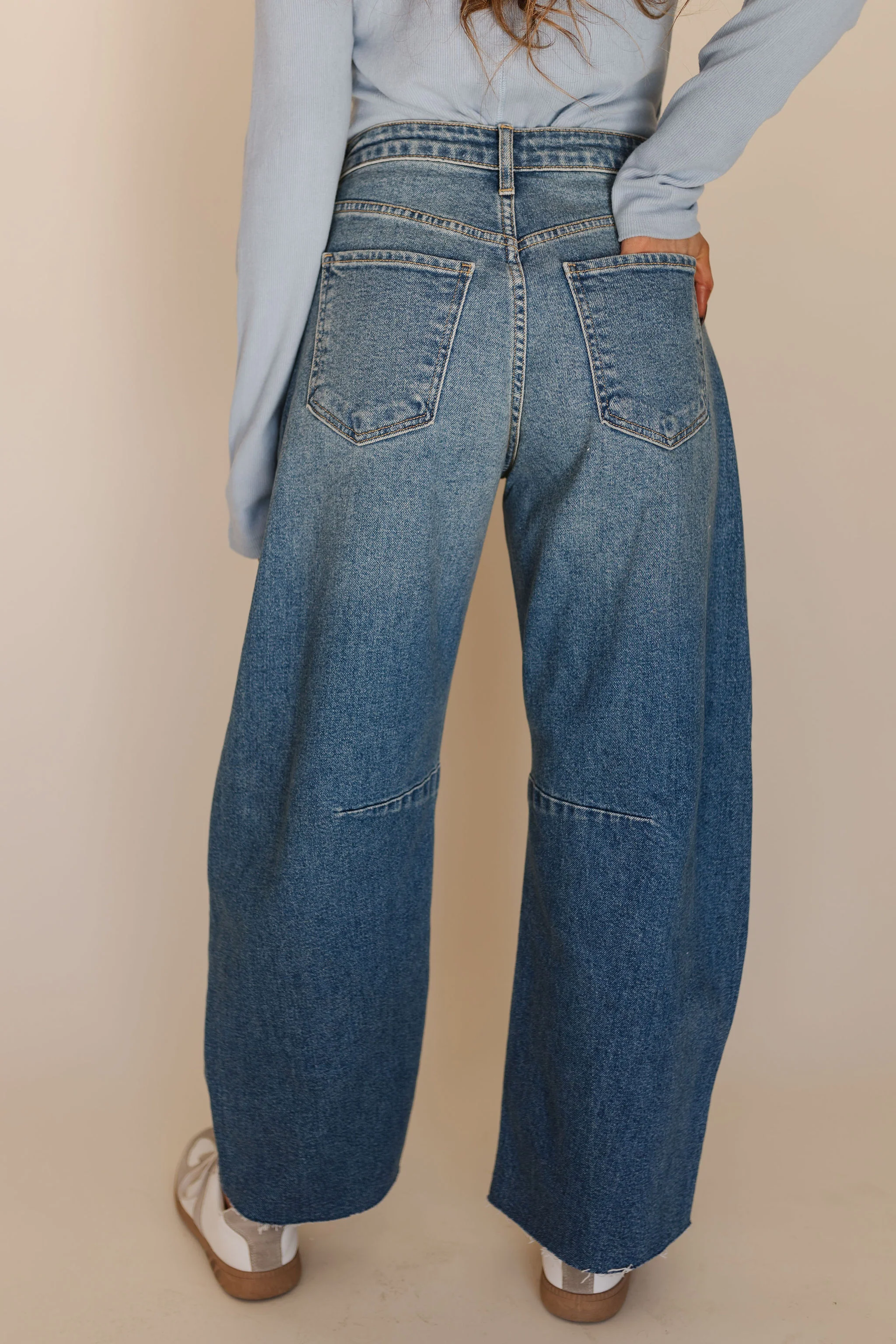 JBD BARREL JEANS IN MEDIUM DENIM - Image 3