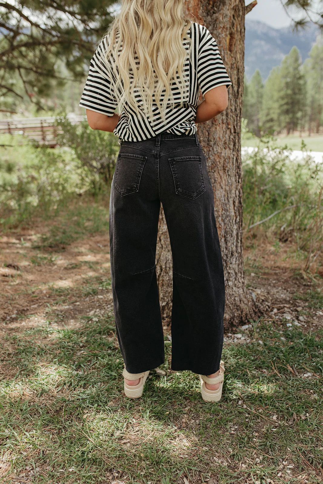 JBD BARREL JEANS IN WASHED BLACK - Image 4