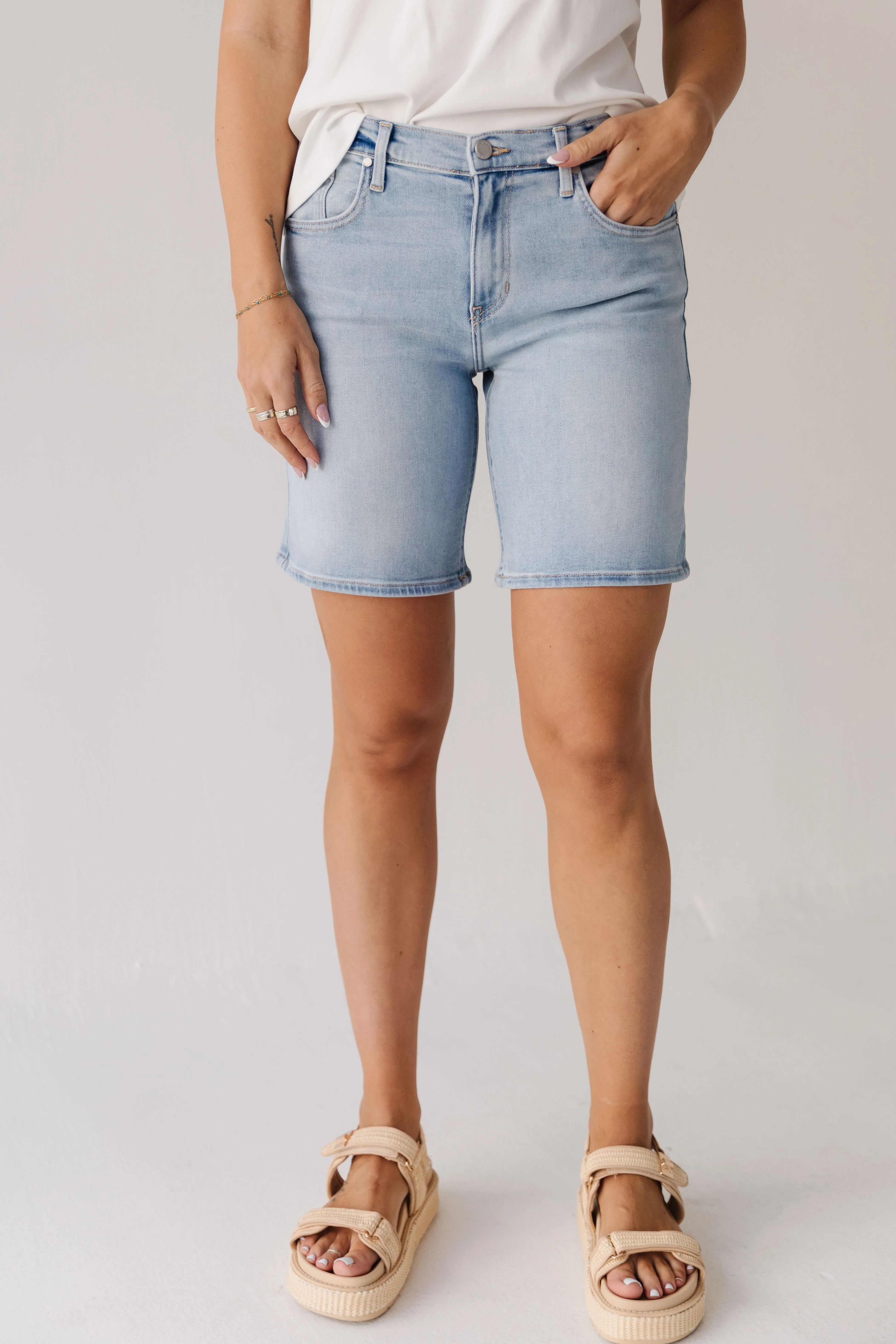 JBD DENIM SHORTS IN LIGHT DENIM - Image 5