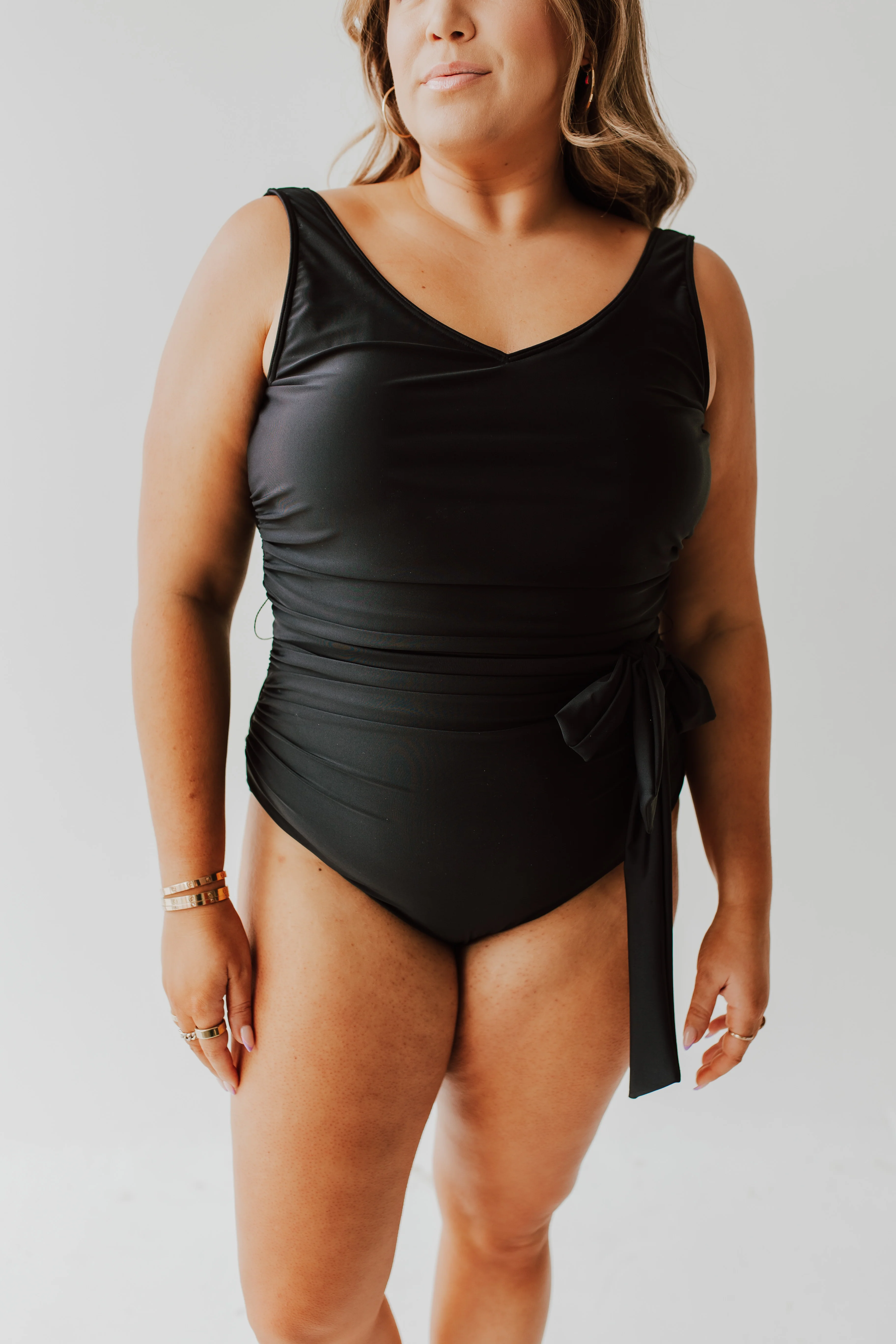 PLUNGE ONE PIECE IN BLACK BY PINK DESERT - Image 7