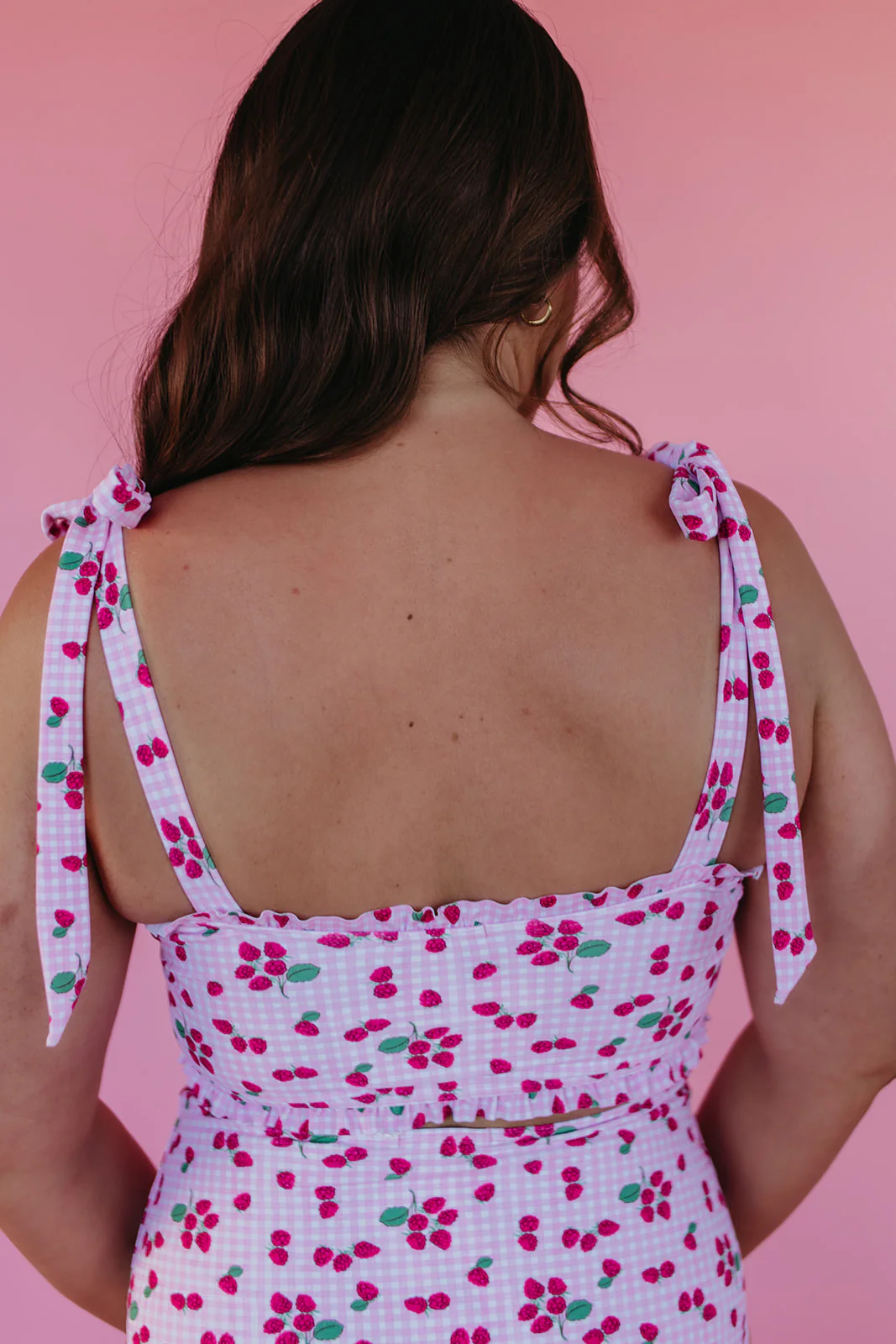 RUFFLE TIE STRAP MIDKINI SWIM TOP IN ROSIE RASPBERRY BY PINK DESERT - Image 3