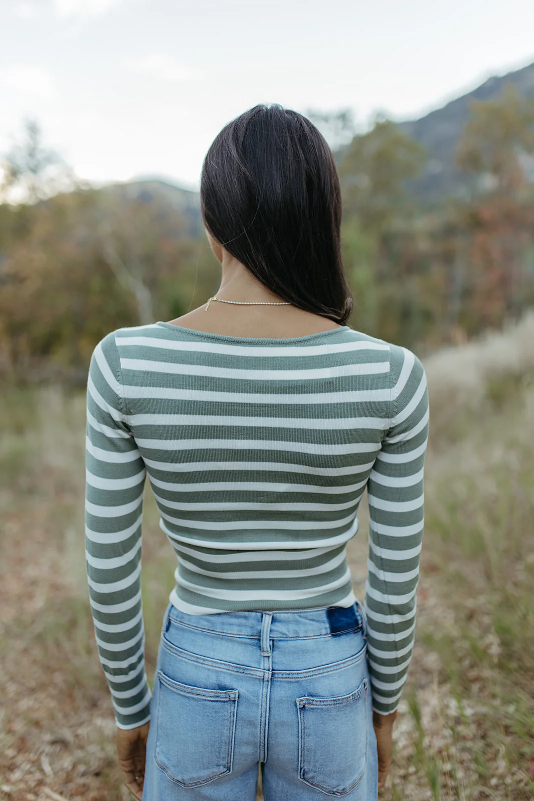 THE ADDISON STRIPED SWEATER IN OLIVE - Image 6