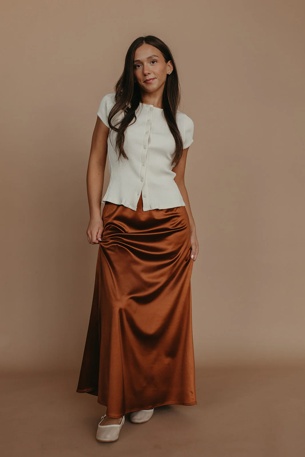 THE AIKO SATIN SKIRT IN CHOCOLATE - Image 4