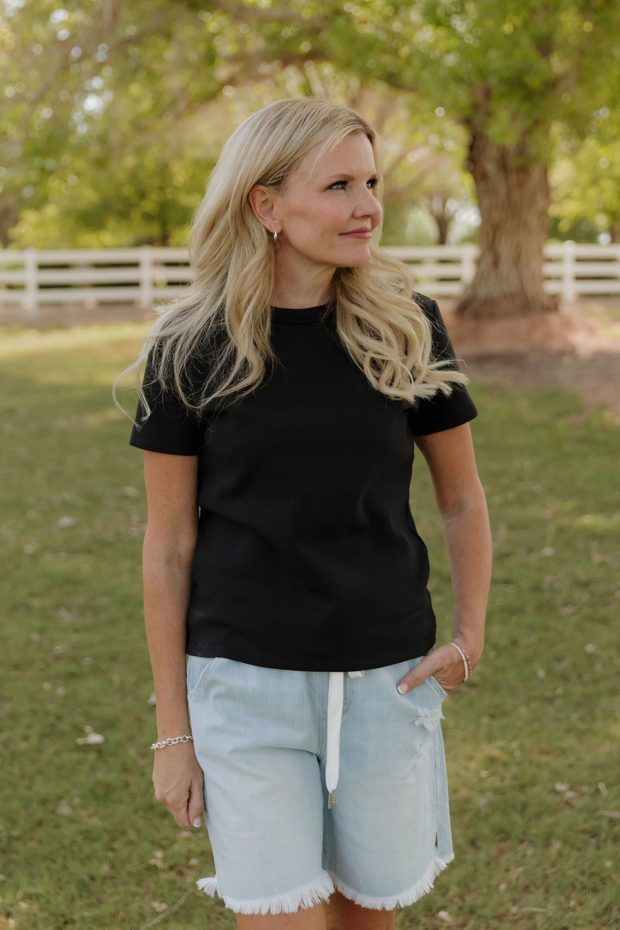 THE ALLI KNIT JERSEY TOP IN BLACK - Image 2