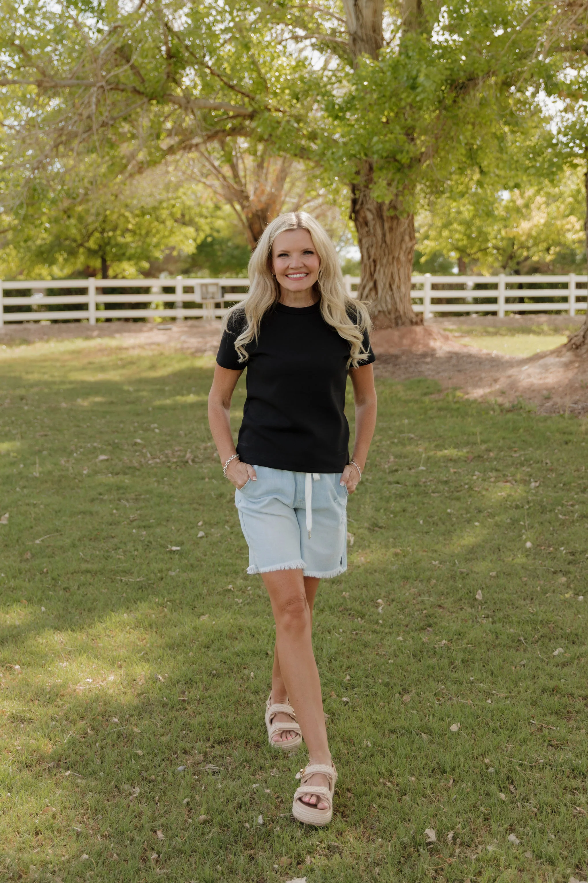THE ALLI KNIT JERSEY TOP IN BLACK - Image 3