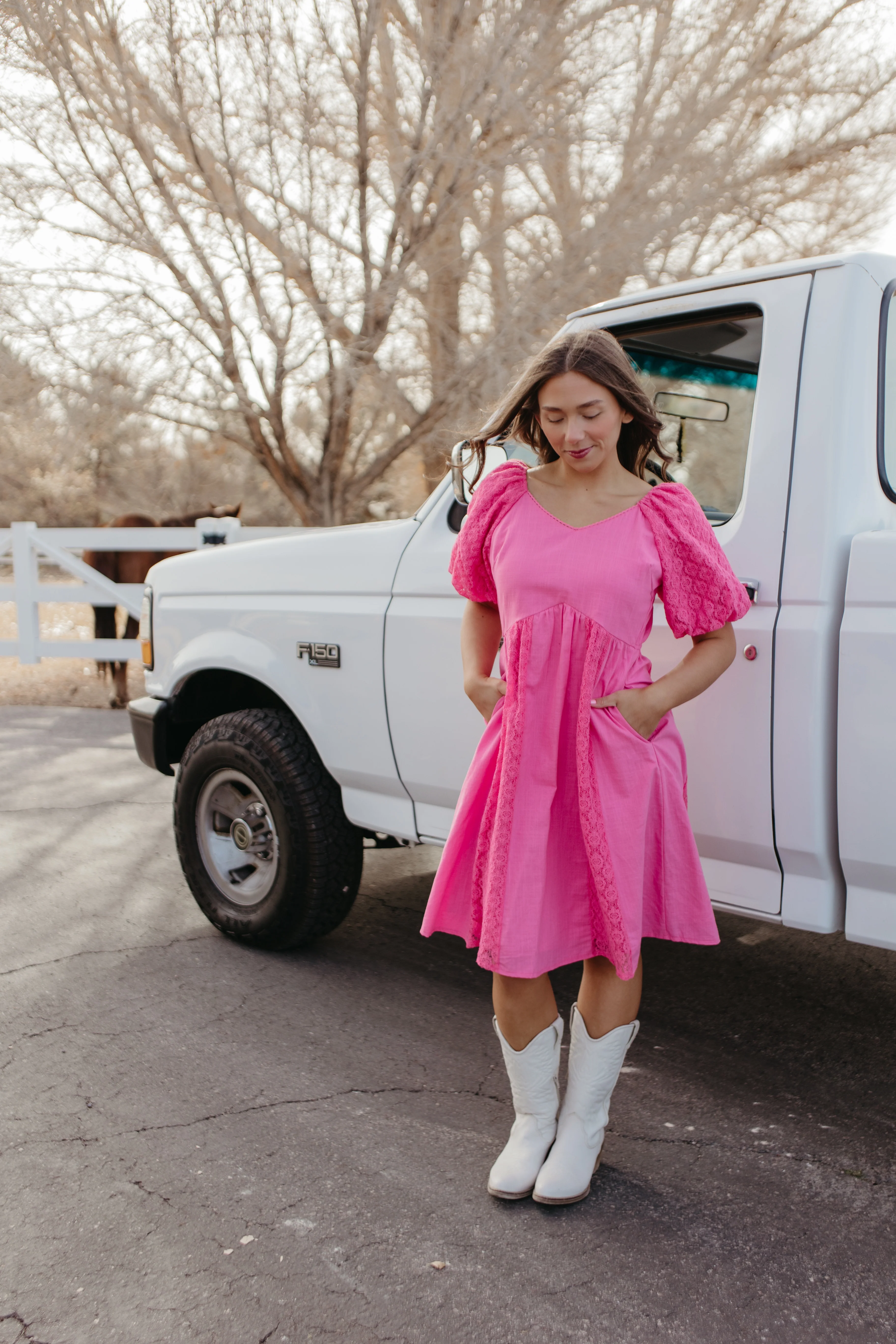 THE AMBERLY LACE PUFF SLEEVE DRESS IN PINK - Image 5