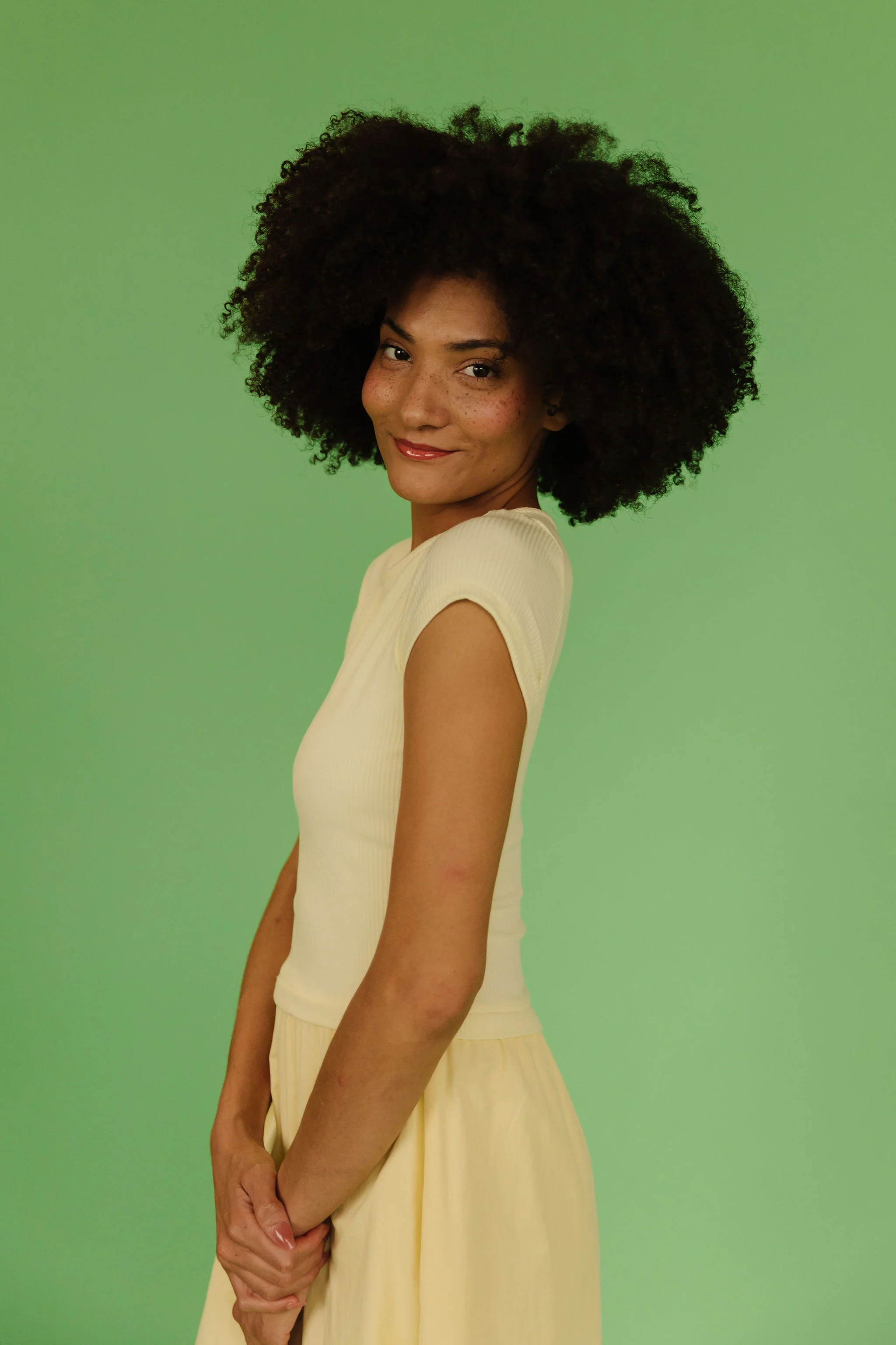 THE ANNA LYNN MIDI DRESS IN BANANA CREAM - Image 7