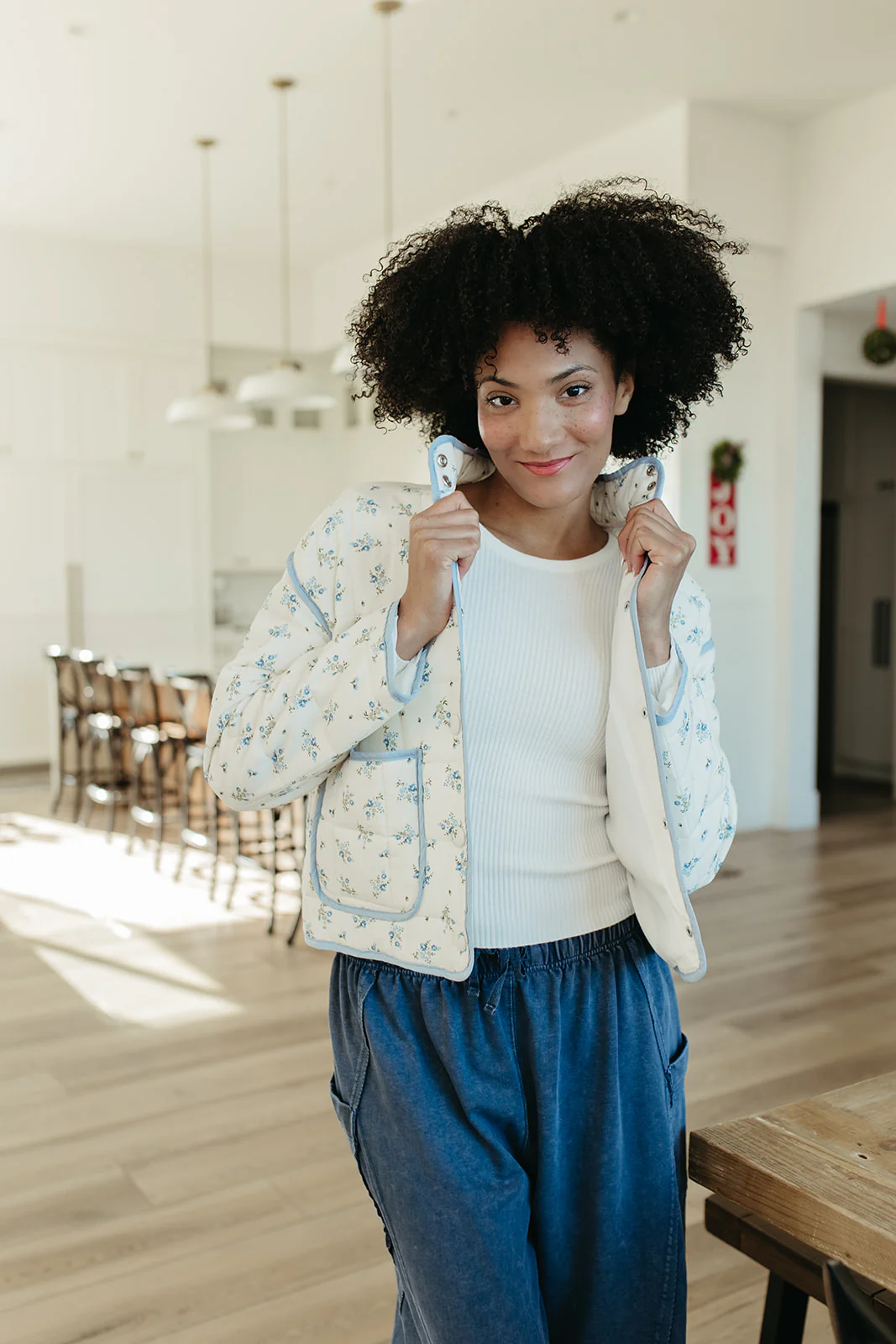 THE ASHTIN QUILTED PUFFER JACKET IN IVORY - Image 7