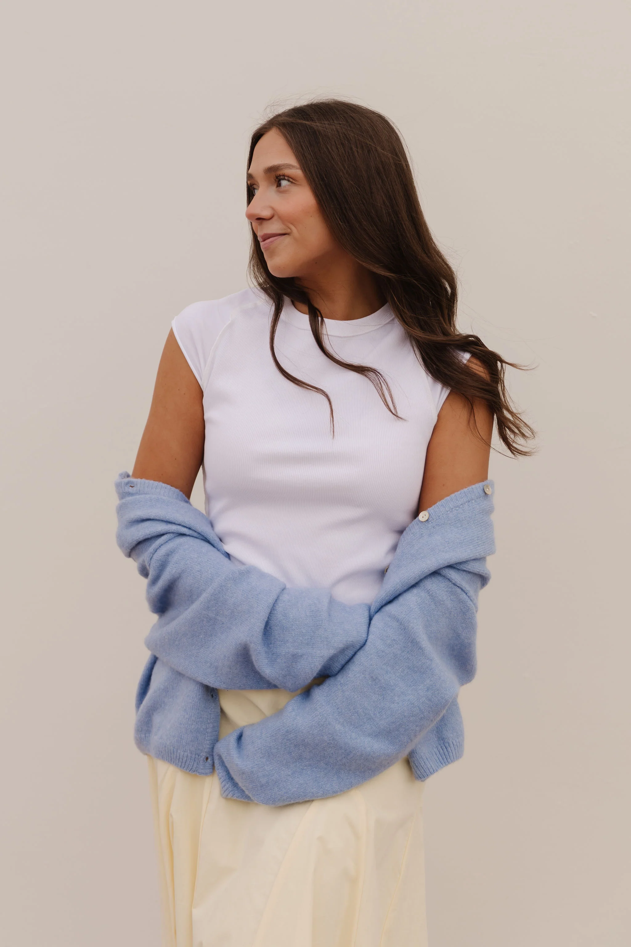 THE AURORA SWEATER CARDIGAN IN SKY BLUE - Image 7