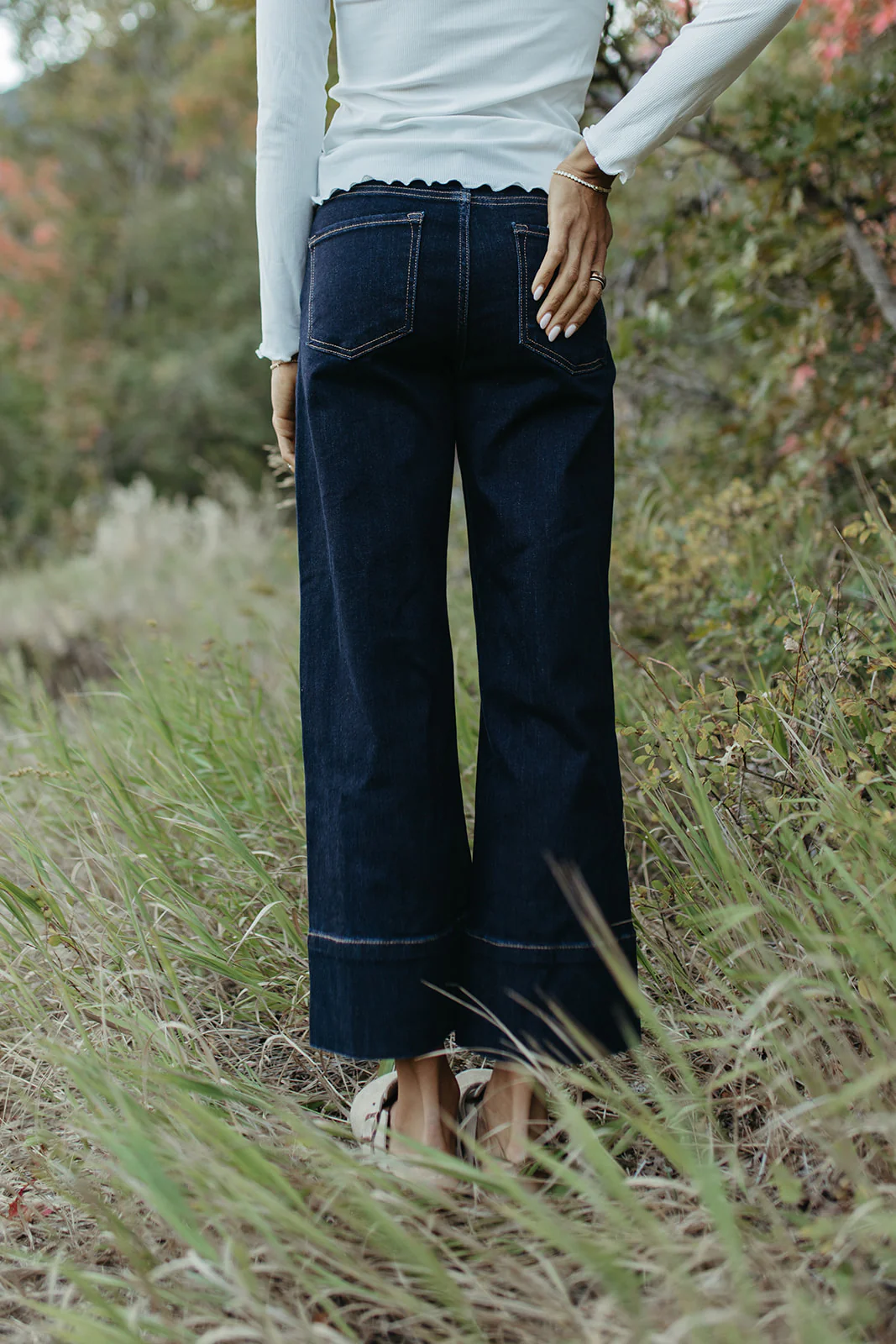 THE AVALYN WIDE LEG SEAM DETAIL JEANS - Image 10
