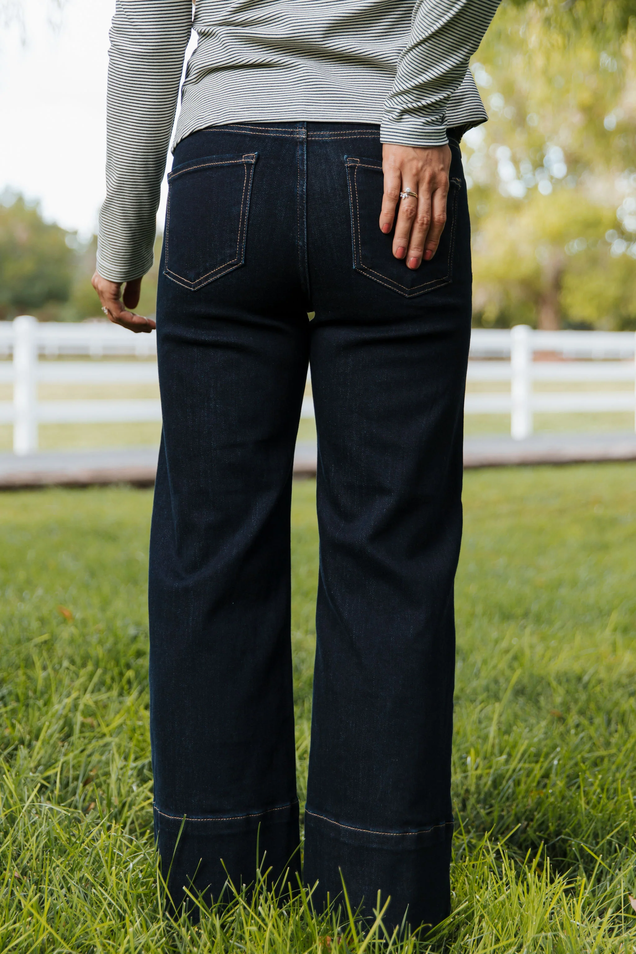 THE AVALYN WIDE LEG SEAM DETAIL JEANS - Image 9