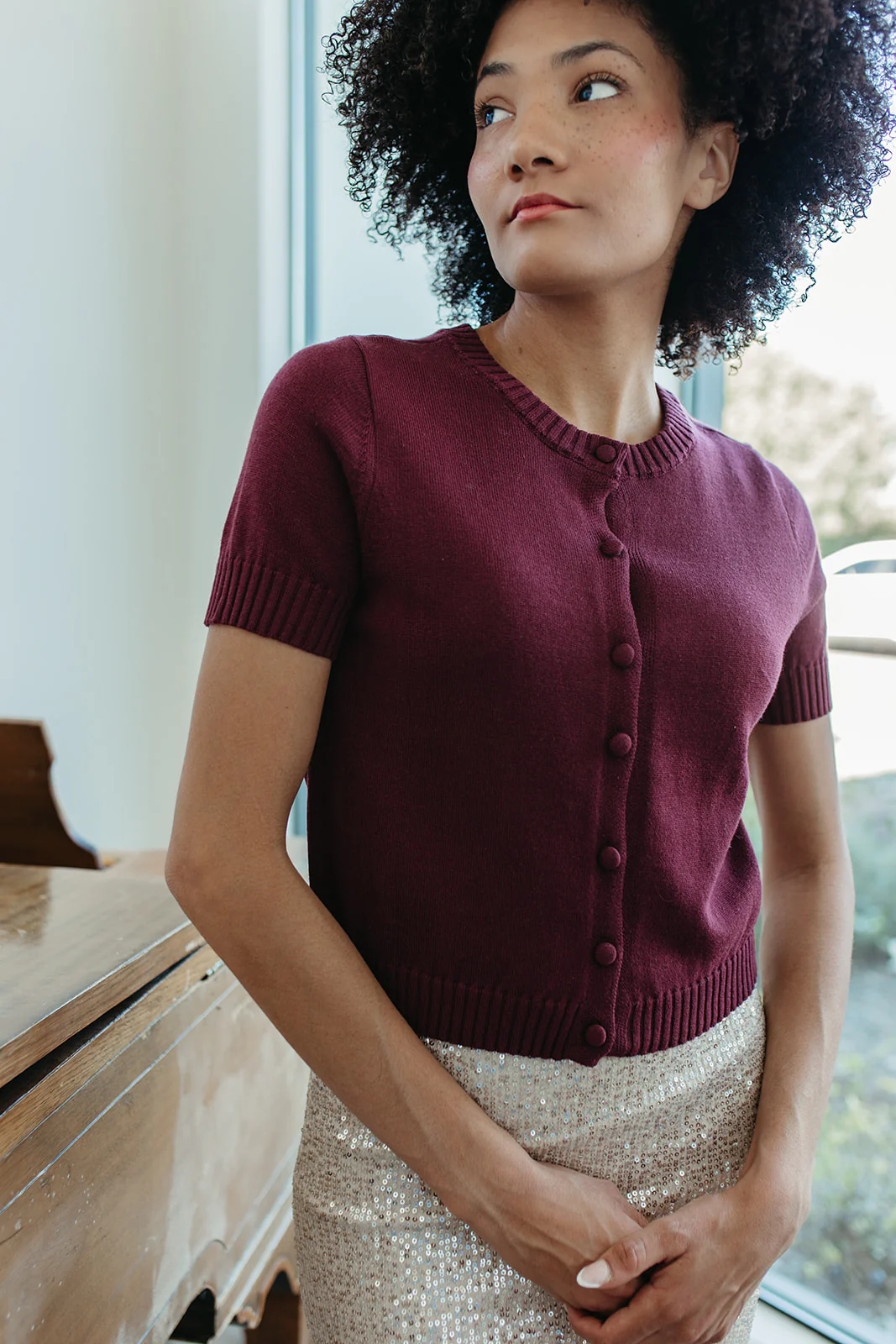 THE AVERY BUTTON DOWN SWEATER IN BURGUNDY - Image 2