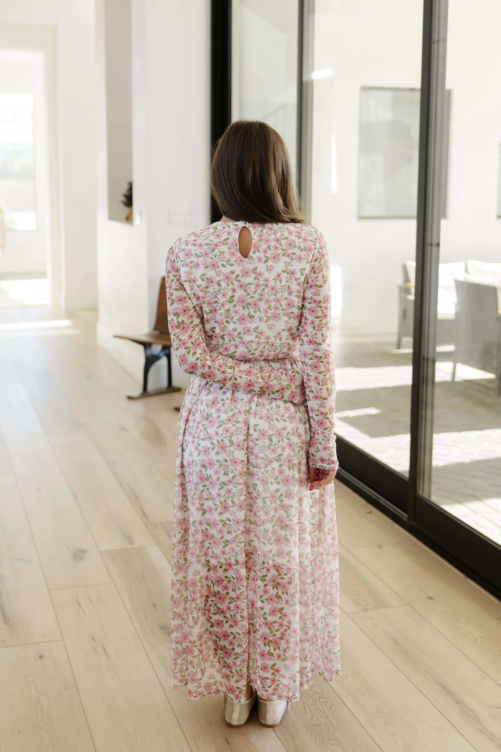 THE BEATRICE FLORAL MAXI DRESS IN PINK - Image 6