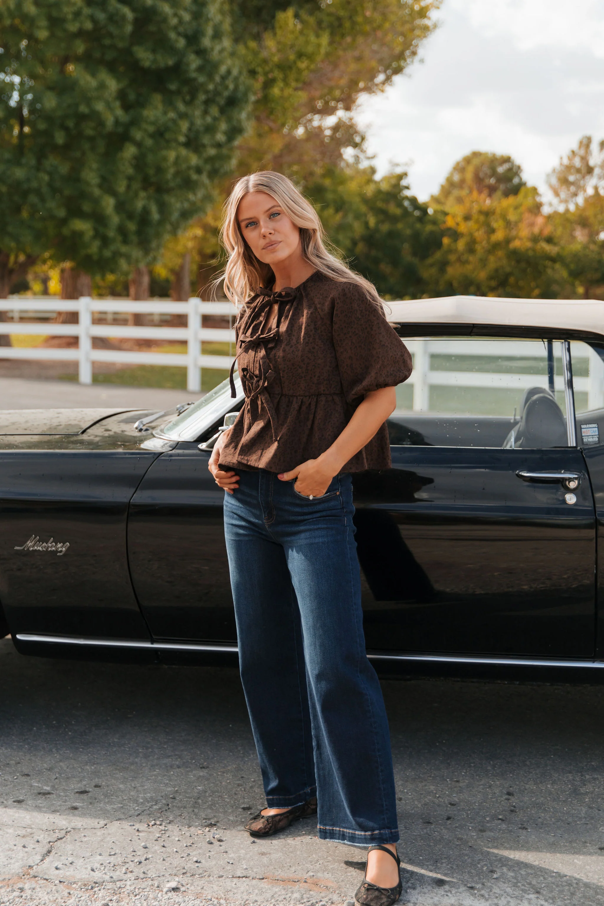 THE BECCA WIDE LEG JEANS IN DARK WASH - Image 4