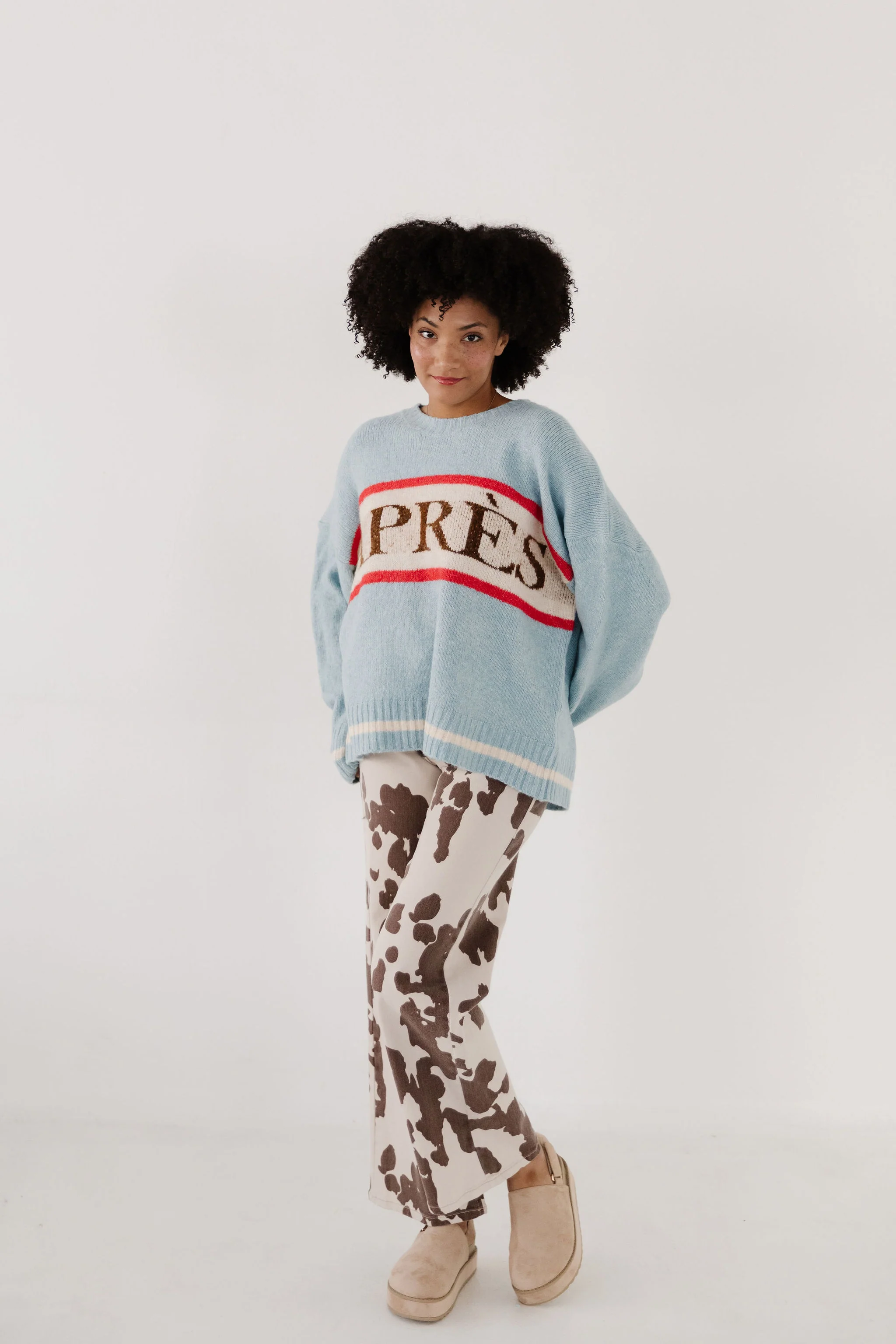 THE BESSIE COW PRINT JEANS IN CREAM - Image 3