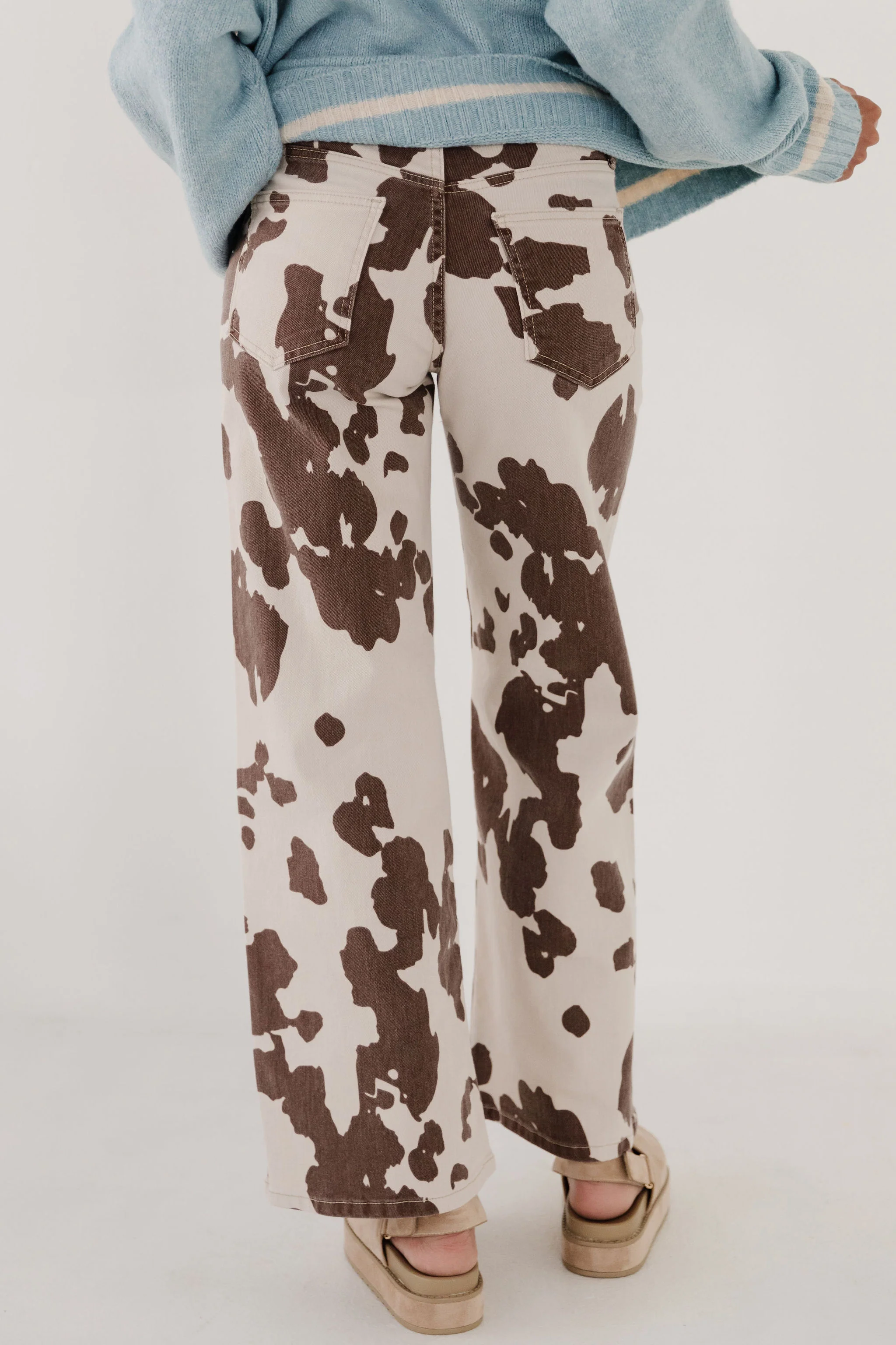 THE BESSIE COW PRINT JEANS IN CREAM - Image 6