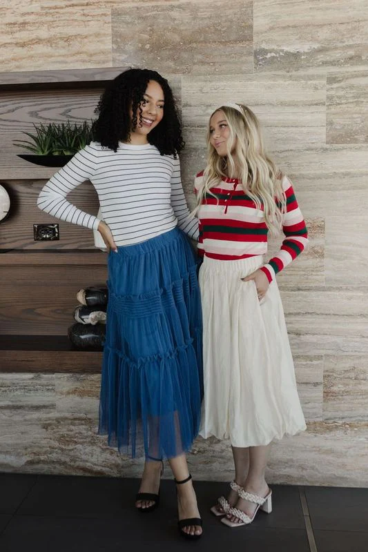THE BONNIE CRINKLE BUBBLE MIDI SKIRT IN CREAM - Image 2