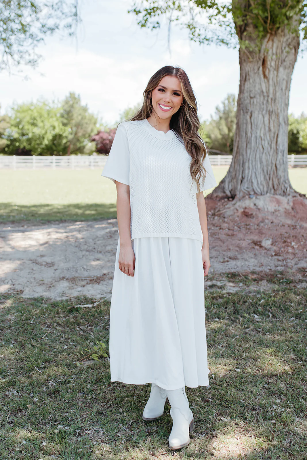 THE BOWYN MIDI DRESS IN COTTON WHITE - Image 3