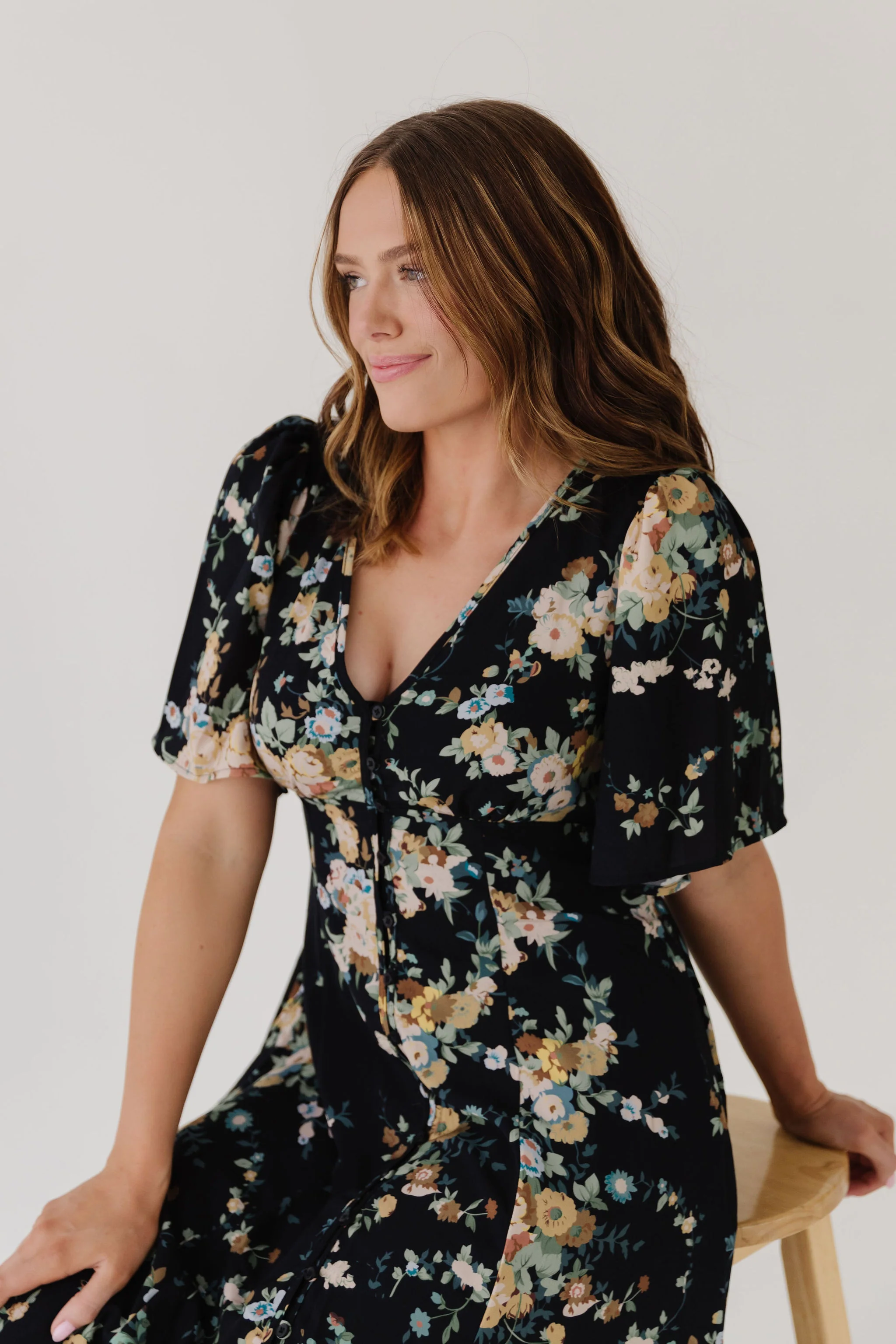 THE CAMBRI FLORAL BUTTON DOWN IN BLACK - Image 6