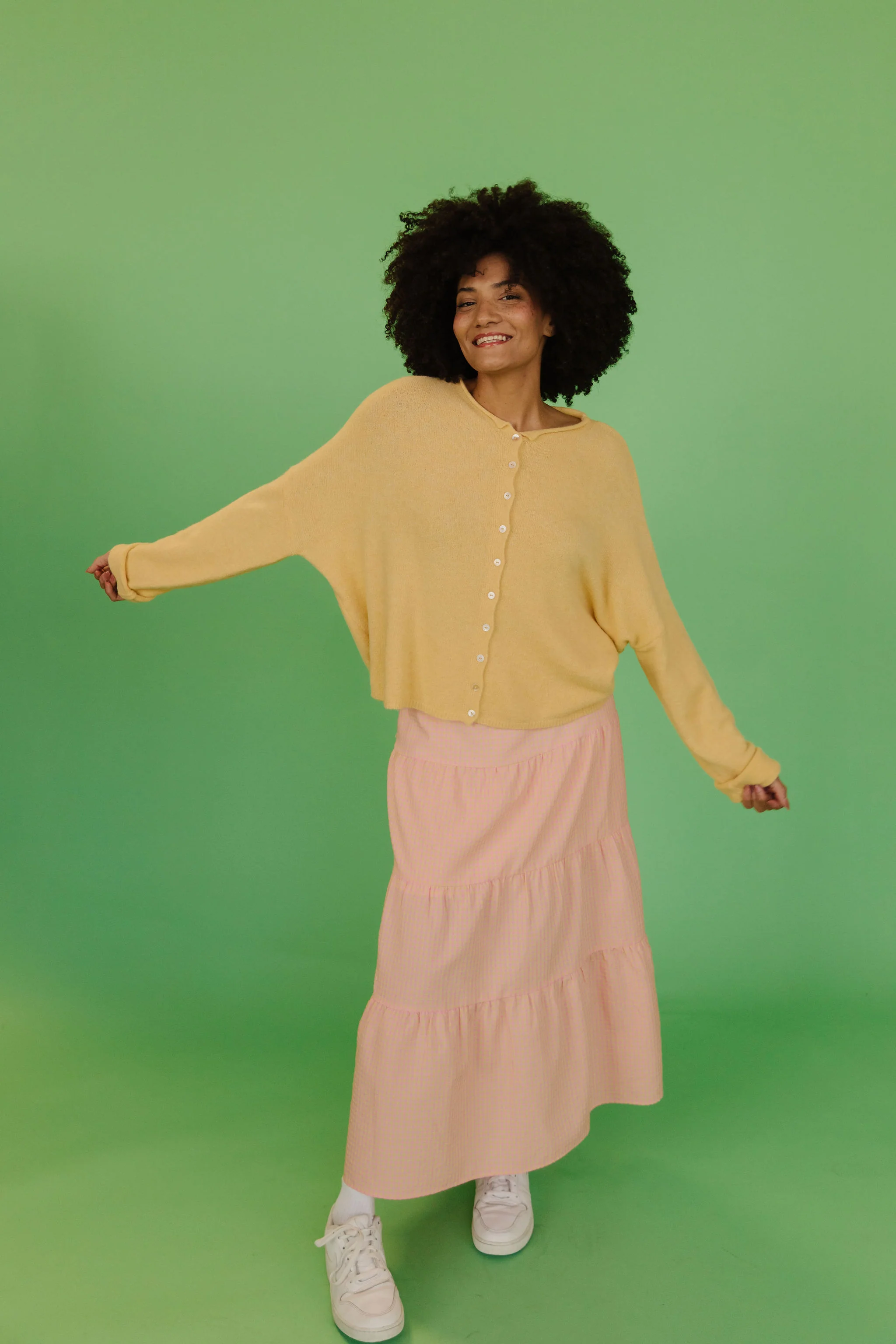 THE CAMPBELL CARDIGAN IN BUTTERCREAM YELLOW - Image 4