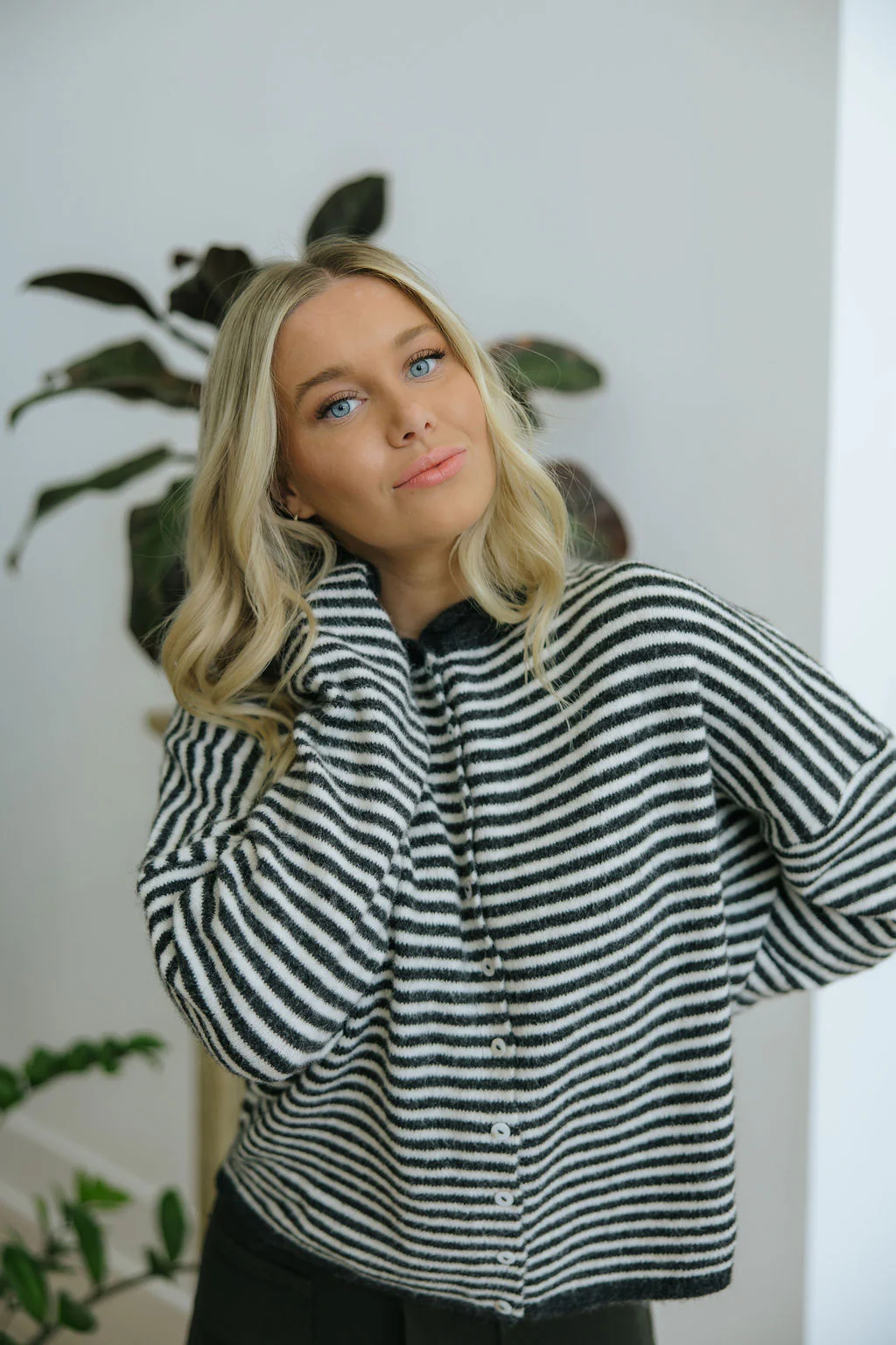 THE CAMPBELL CARDIGAN IN CHARCOAL STRIPE - Image 5