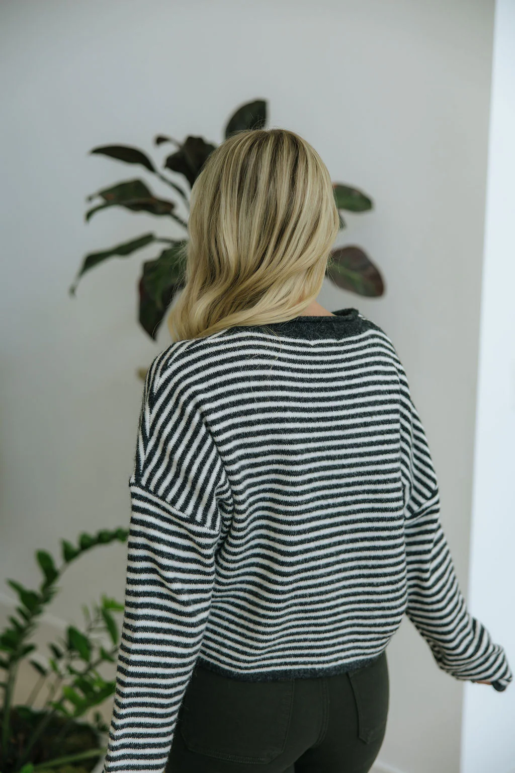 THE CAMPBELL CARDIGAN IN CHARCOAL STRIPE - Image 6