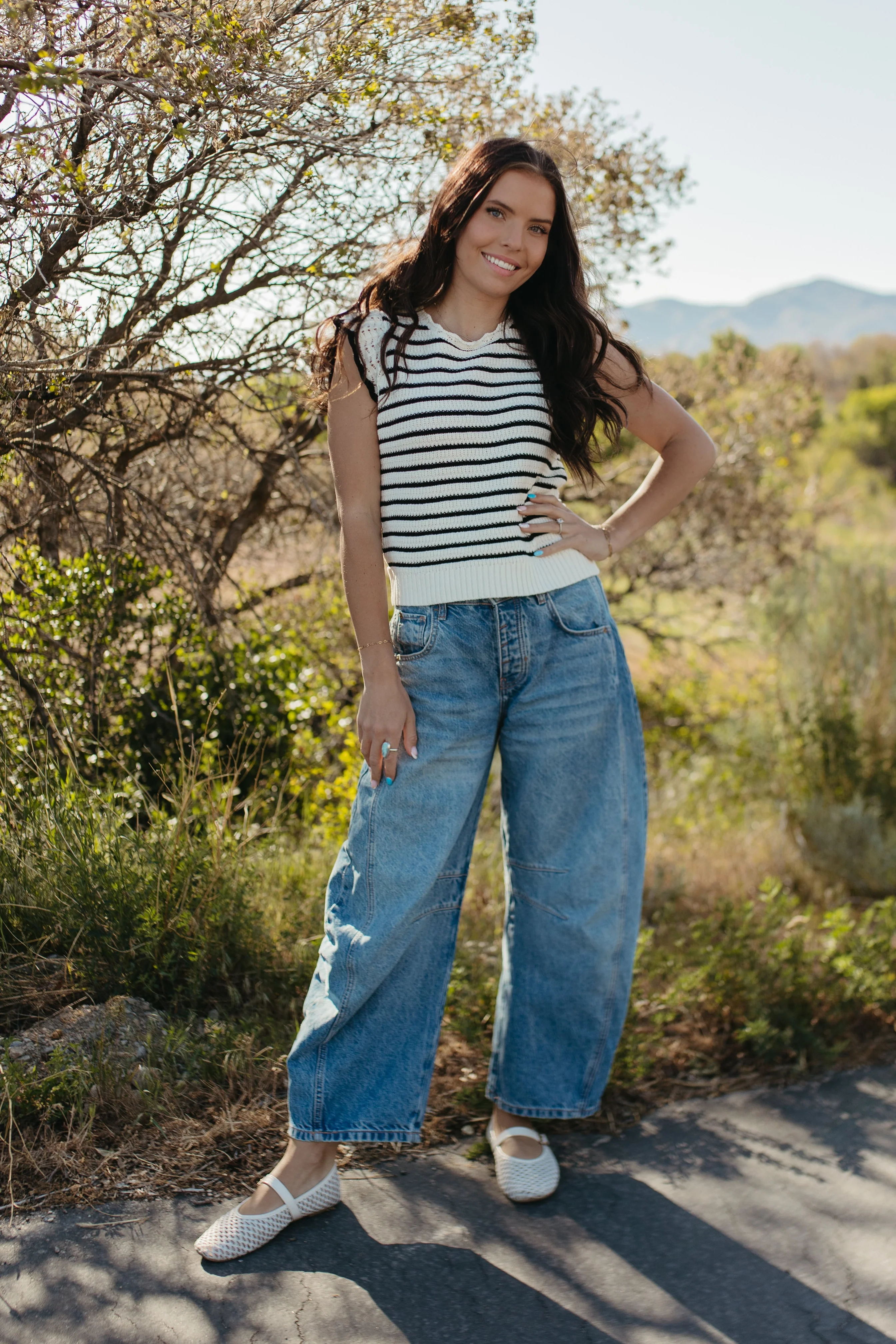 THE CECILY SCALLOPED STRIPED TOP IN BLACK - Image 4