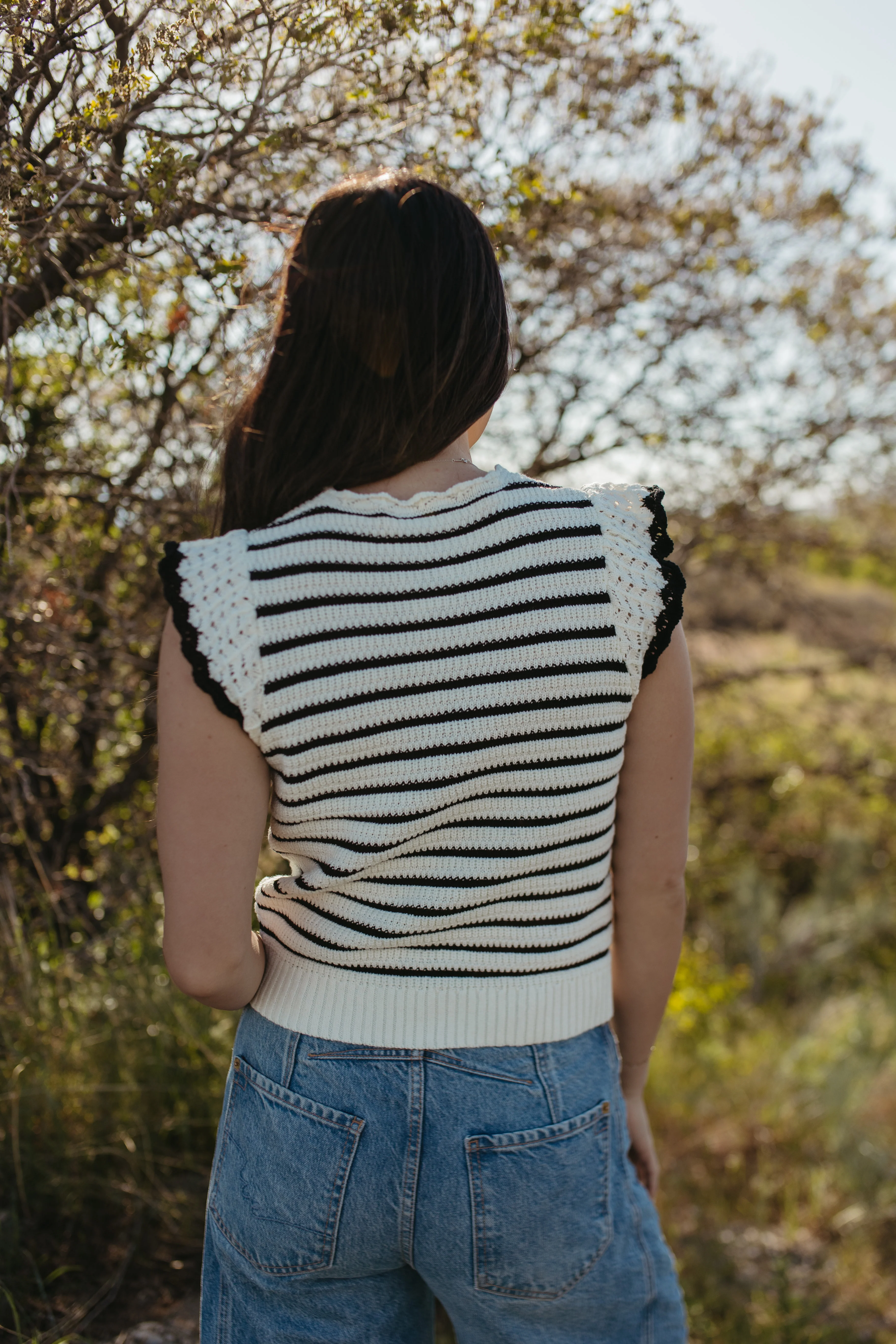 THE CECILY SCALLOPED STRIPED TOP IN BLACK - Image 6