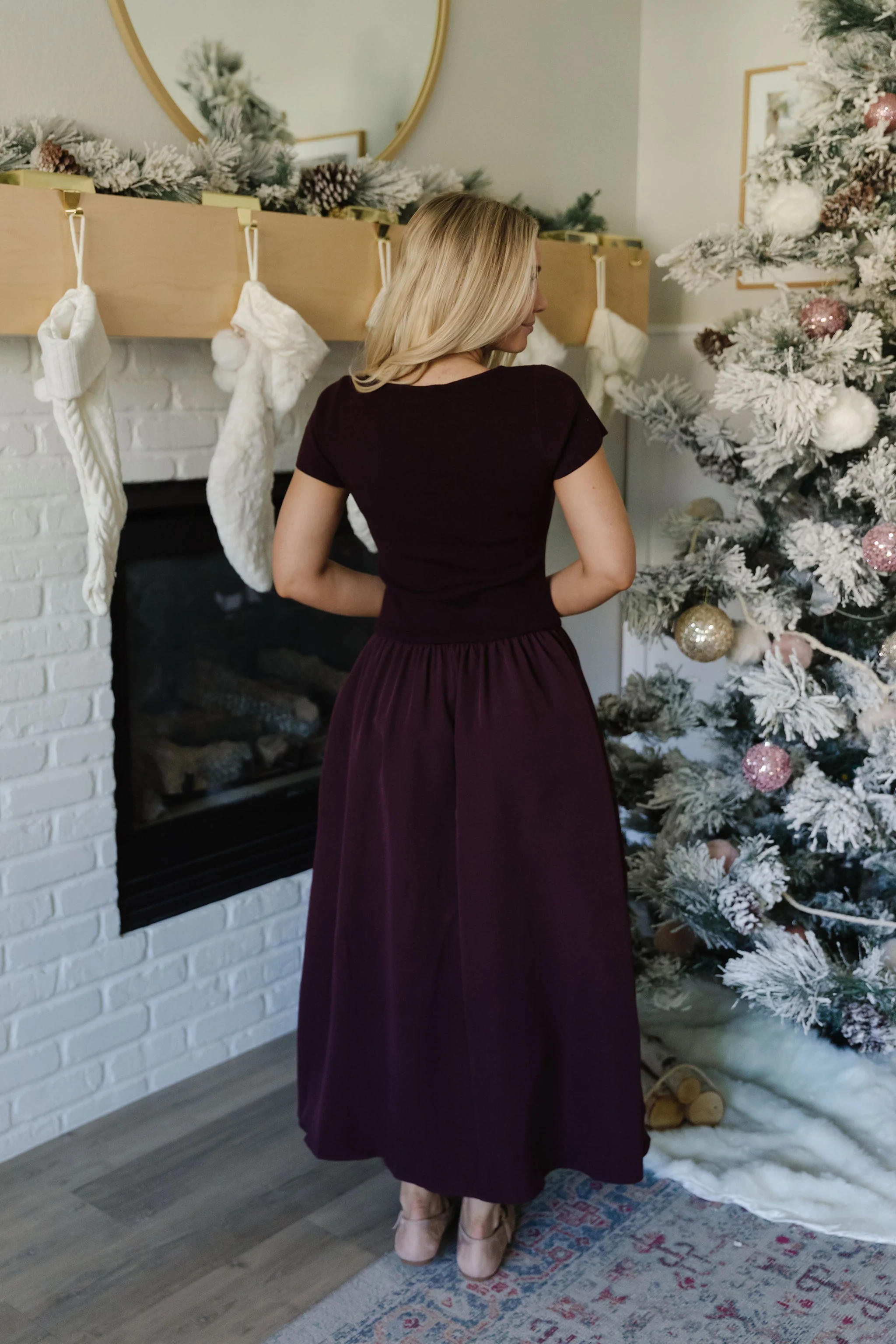 THE CELINE WOVEN KNIT MIX MIDI IN MAROON - Image 5