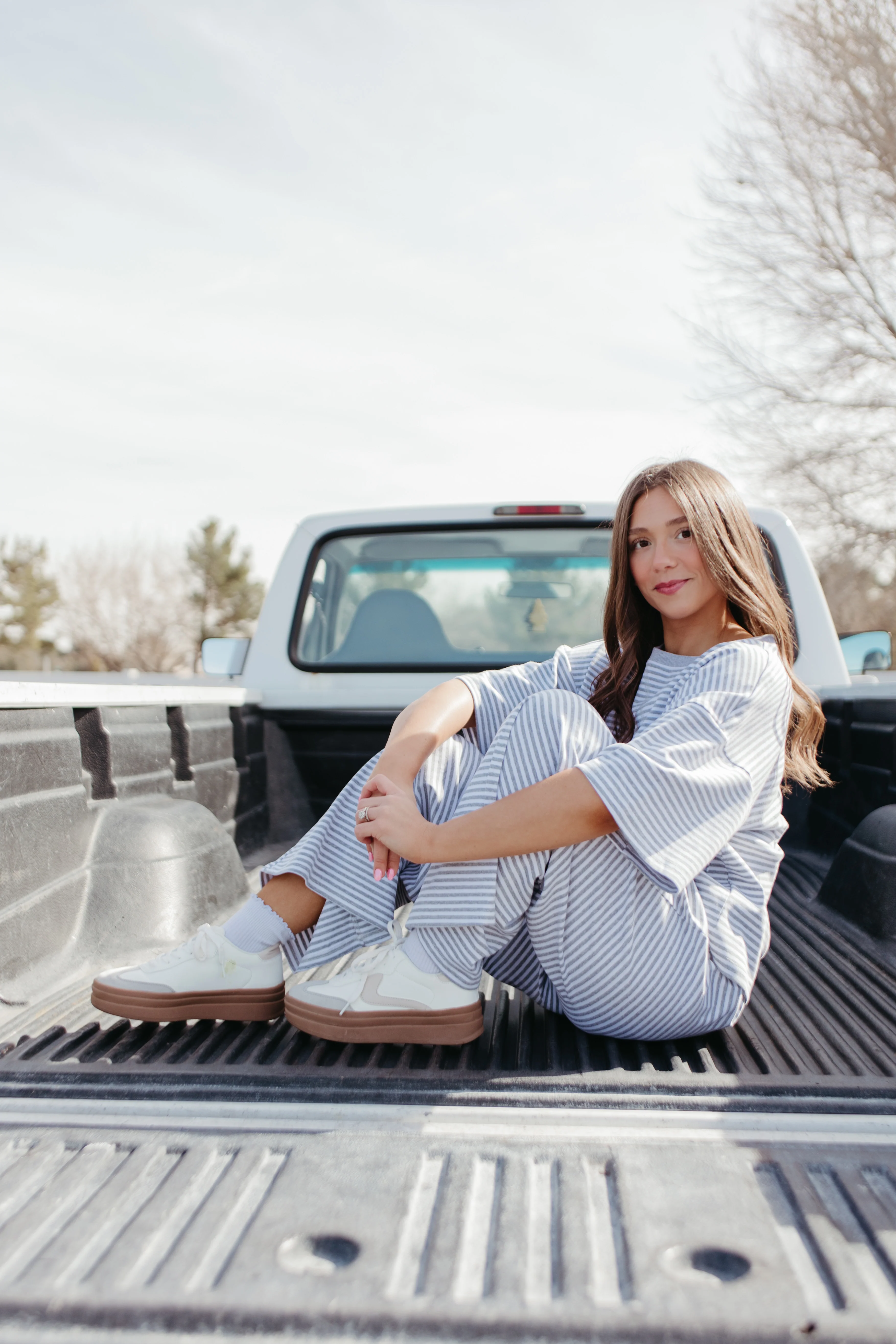 THE CHARITY STRIPED SET IN HEATHER GREY AND WHITE - Image 4