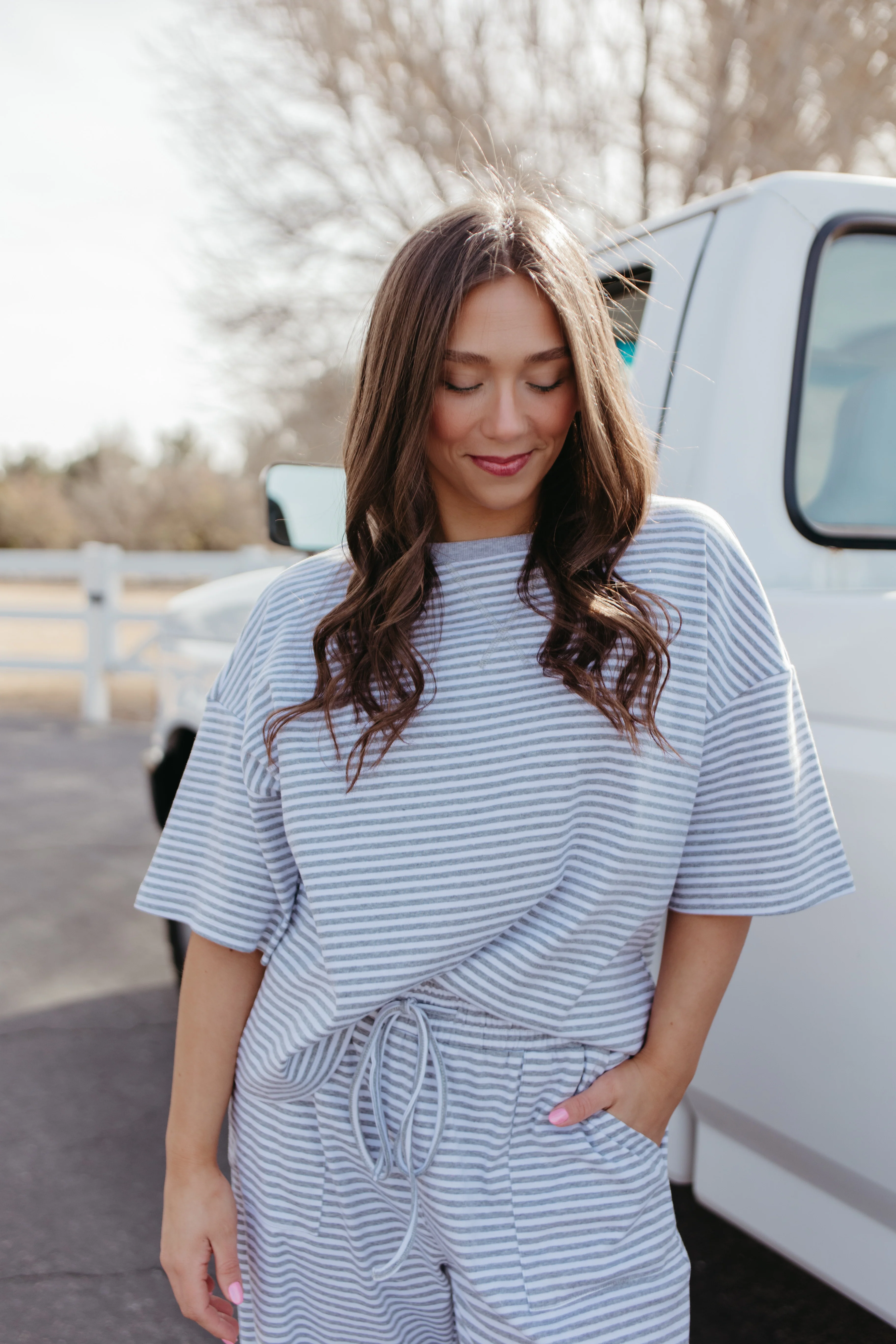 THE CHARITY STRIPED SET IN HEATHER GREY AND WHITE - Image 6