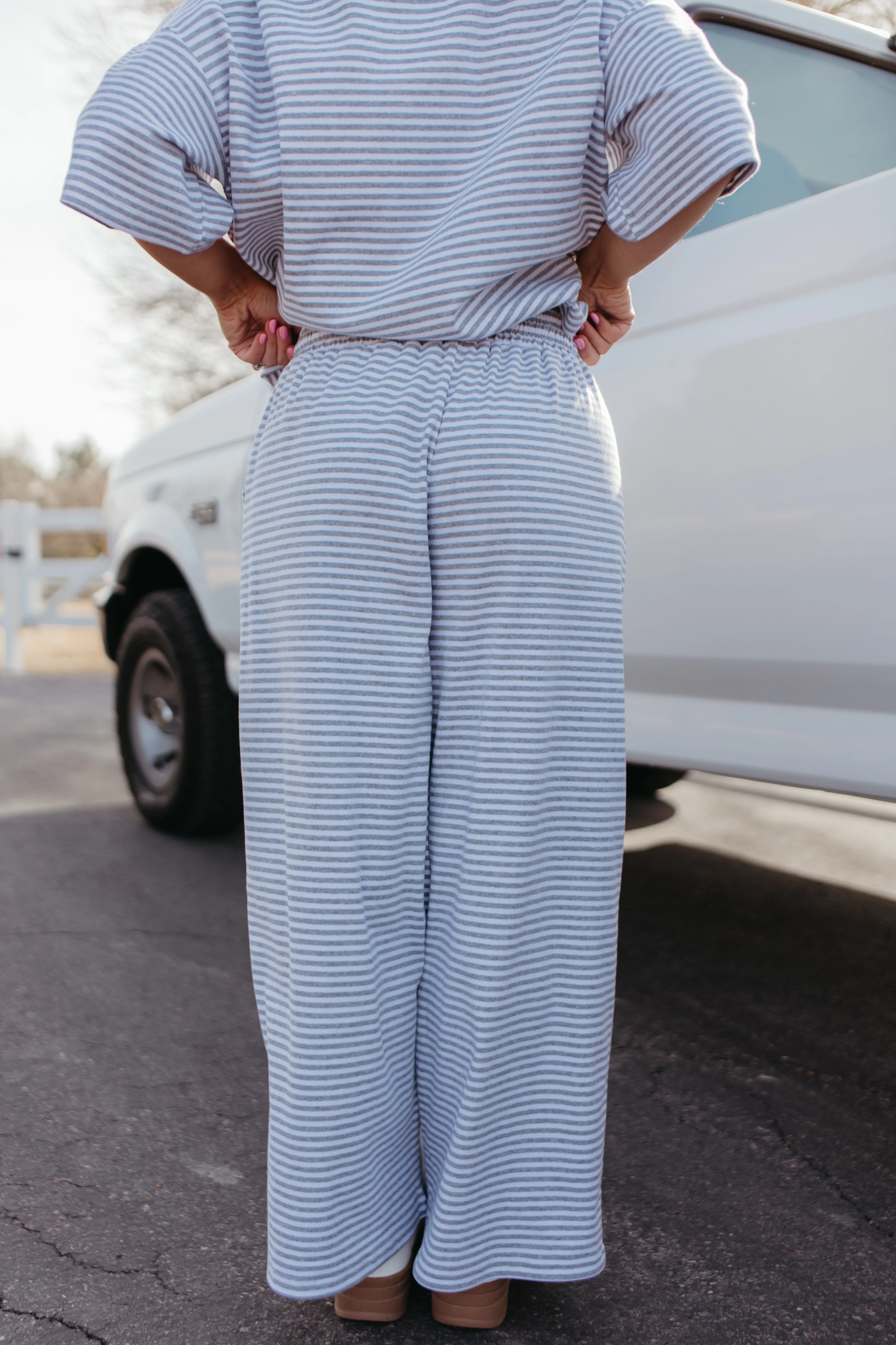 THE CHARITY STRIPED SET IN HEATHER GREY AND WHITE - Image 8