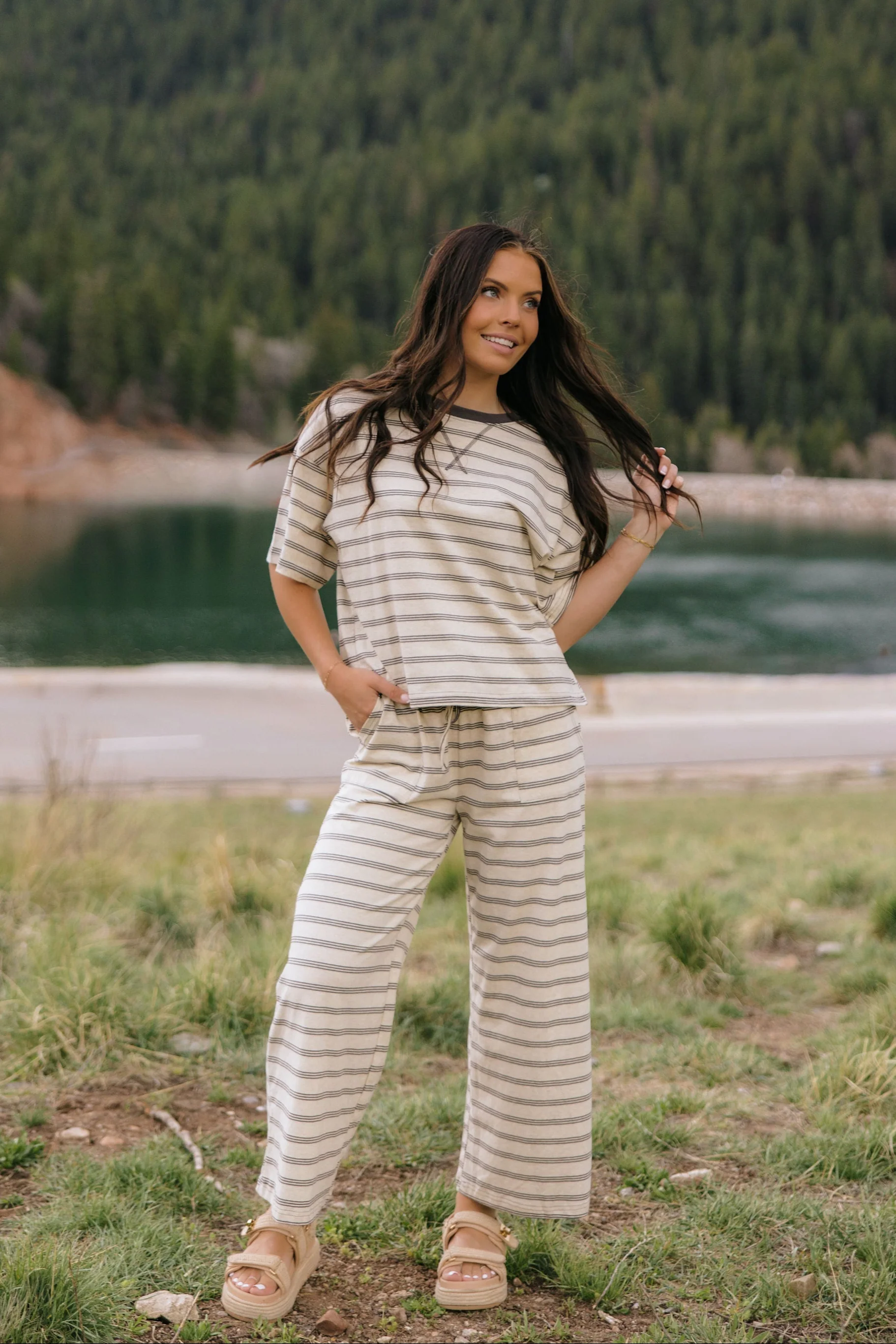 THE CHARITY STRIPED SET IN OAT AND BROWN - Image 3