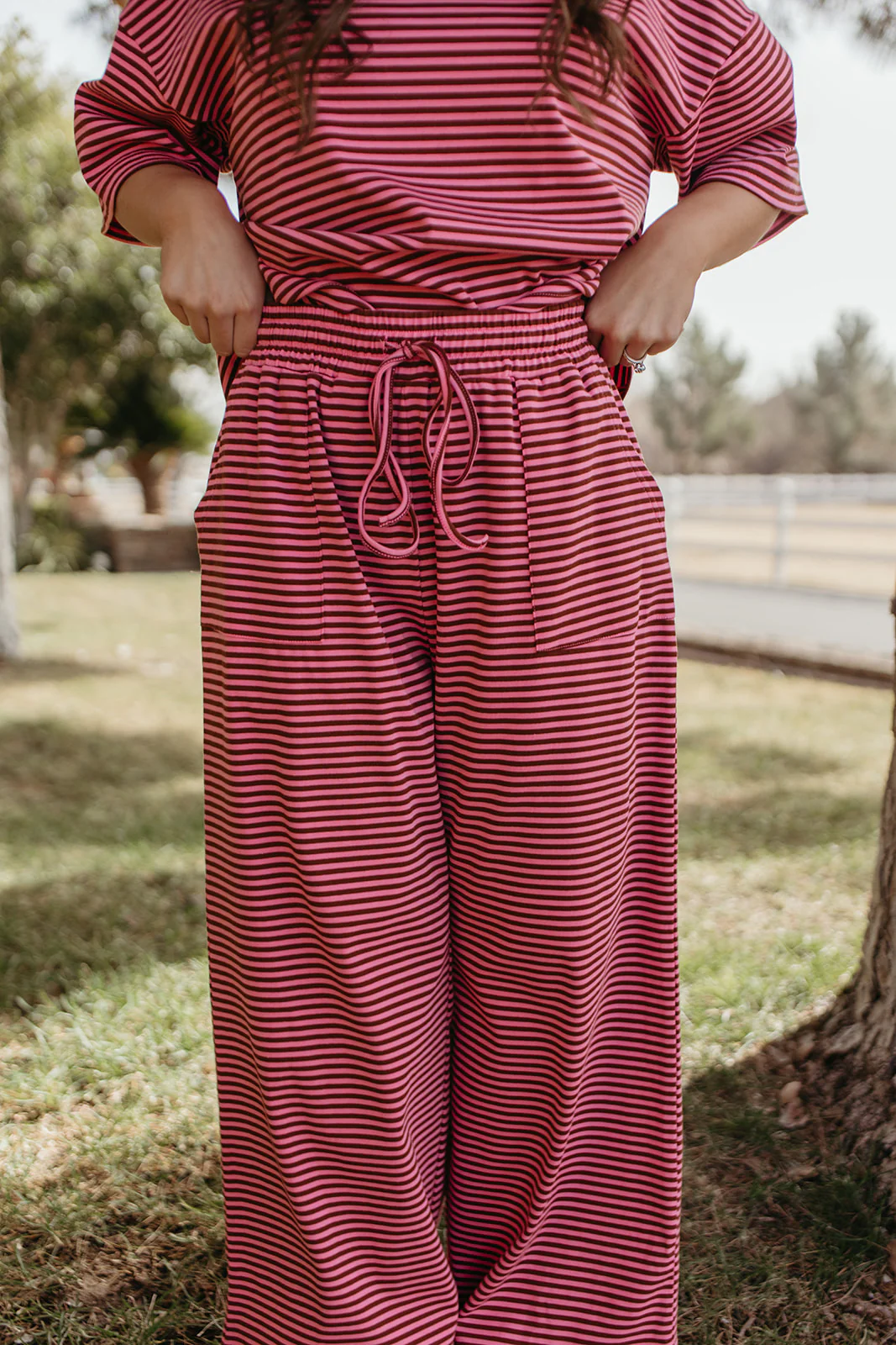 THE CHARITY STRIPED SET IN PINK AND BROWN - Image 7