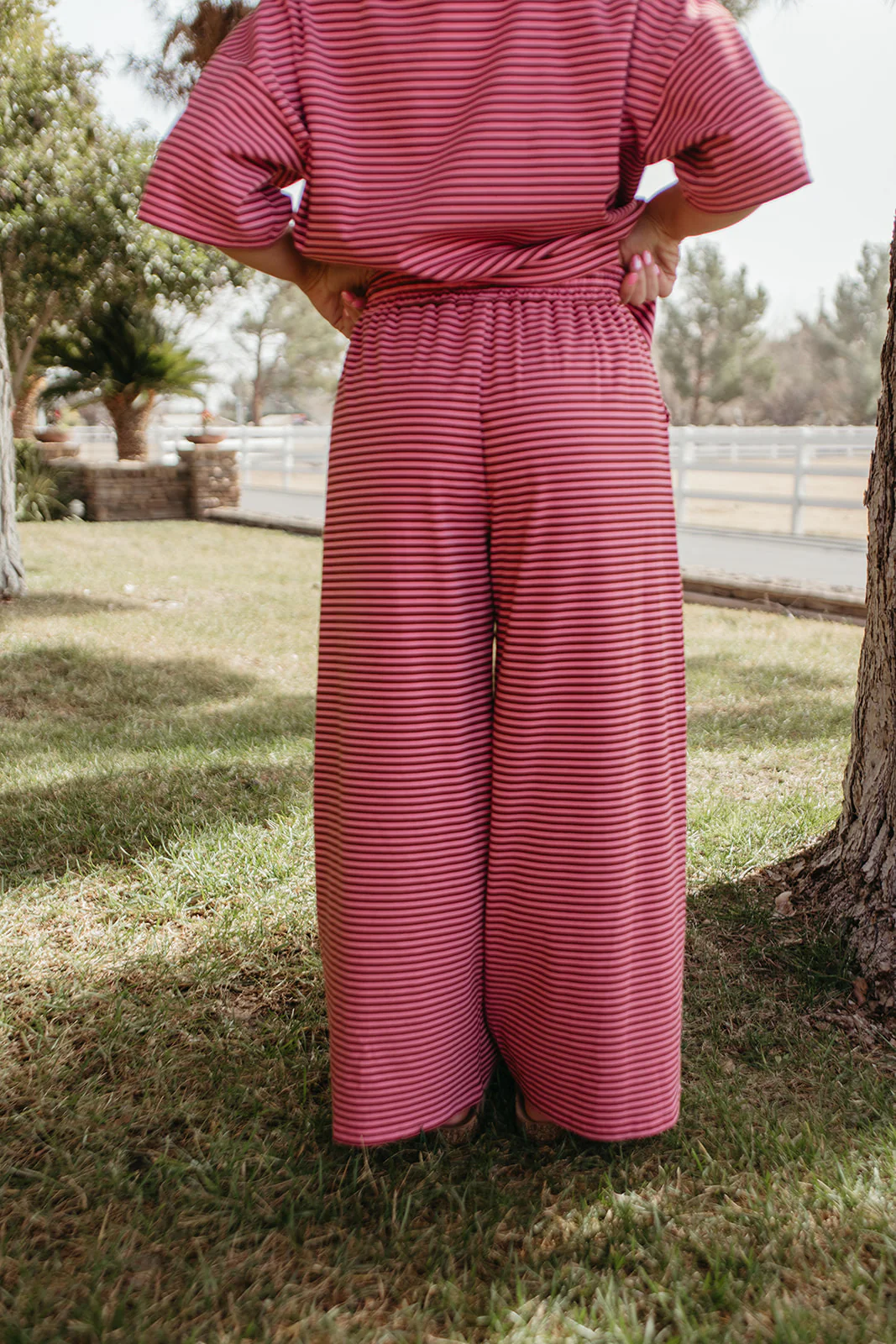 THE CHARITY STRIPED SET IN PINK AND BROWN - Image 8