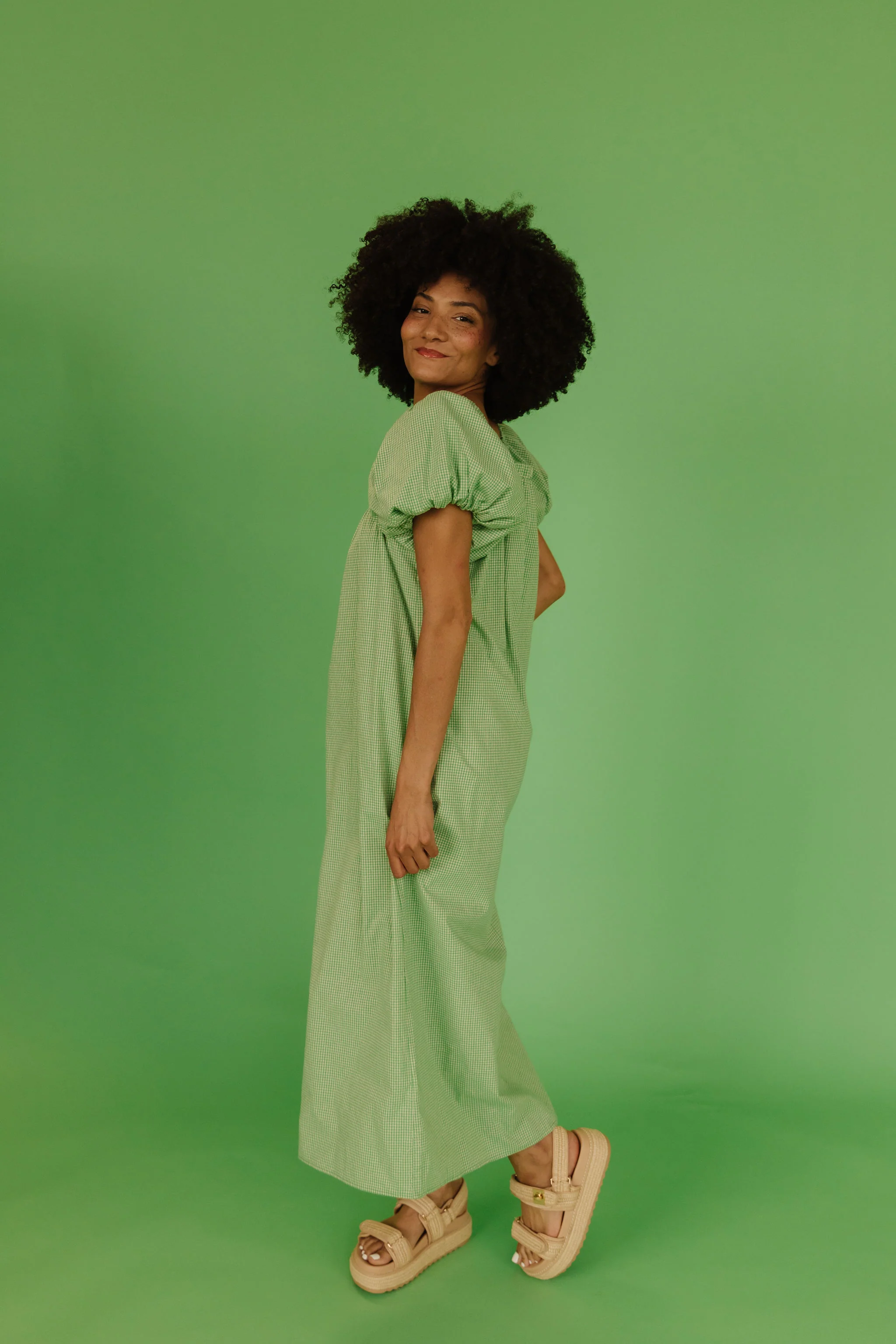 THE COLLINS GINGHAM DRESS IN GREEN APPLE - Image 2