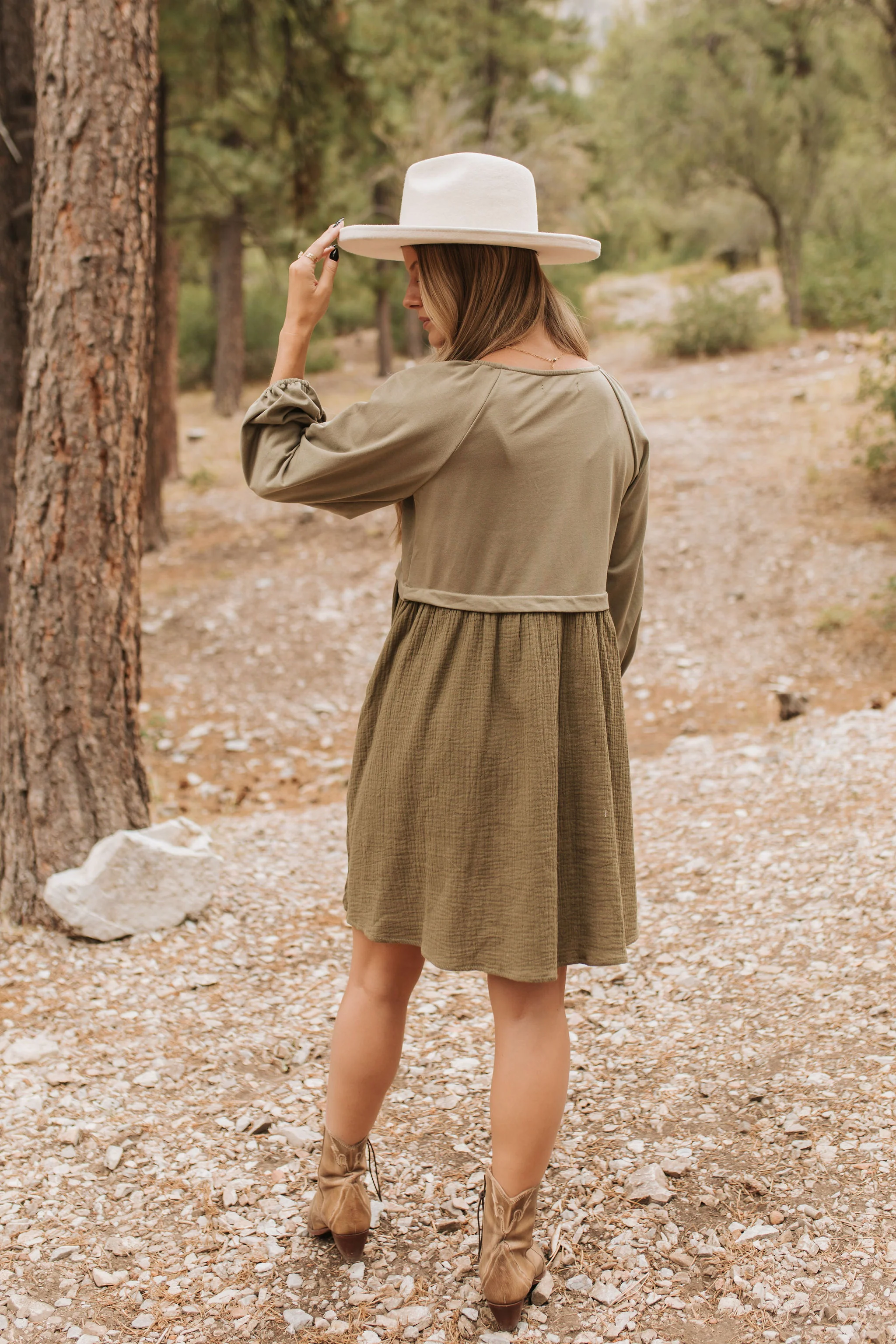 THE DAVEY SWEATSHIRT DRESS IN OLIVE - Image 8