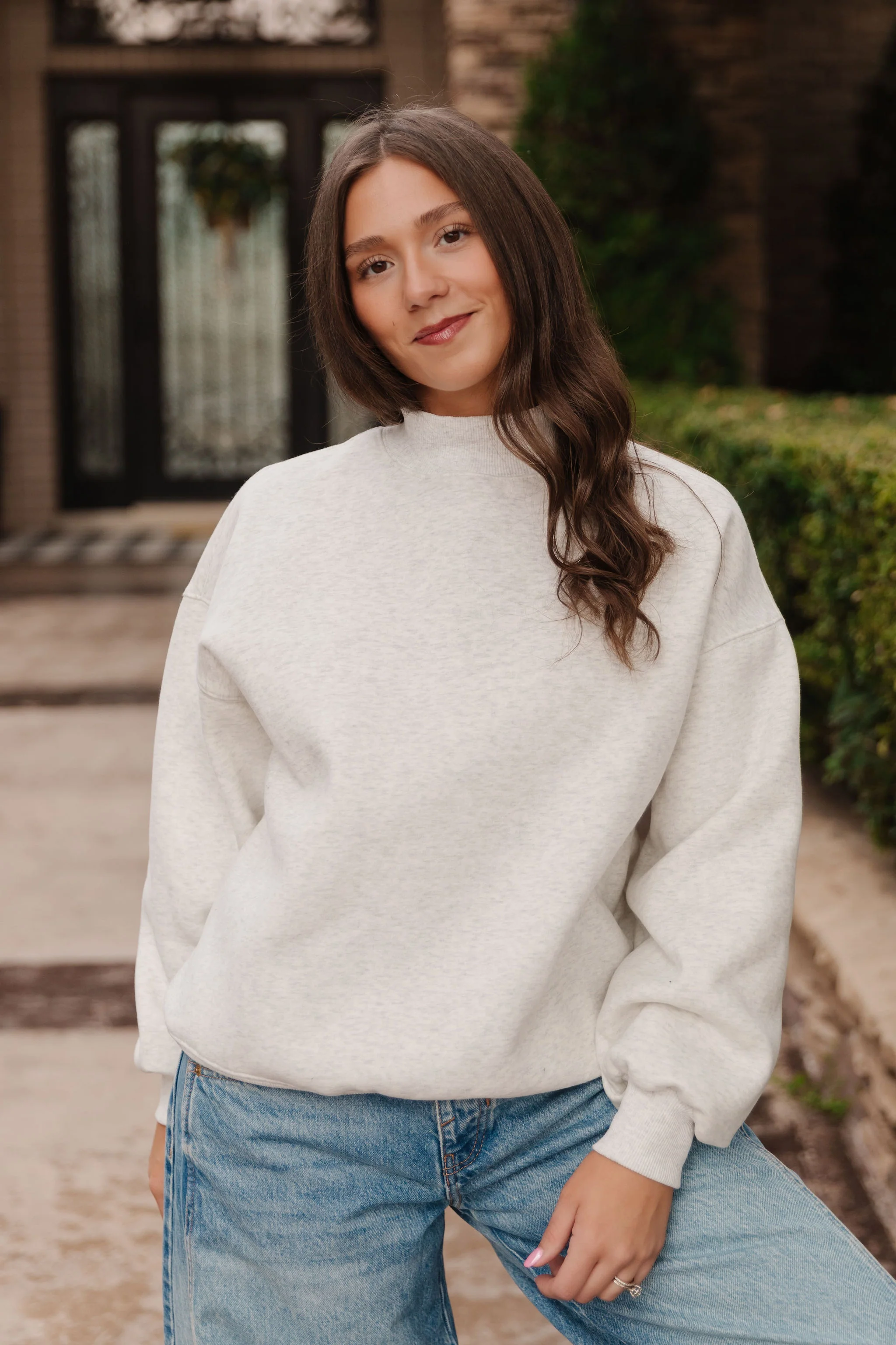 THE DIANNE MOCK NECK SWEATER IN WHITE MELANGE - Image 5