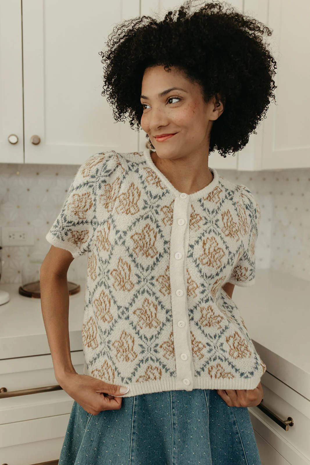THE ELLA MAE SWEATER CARDIGAN IN IVORY - Image 5