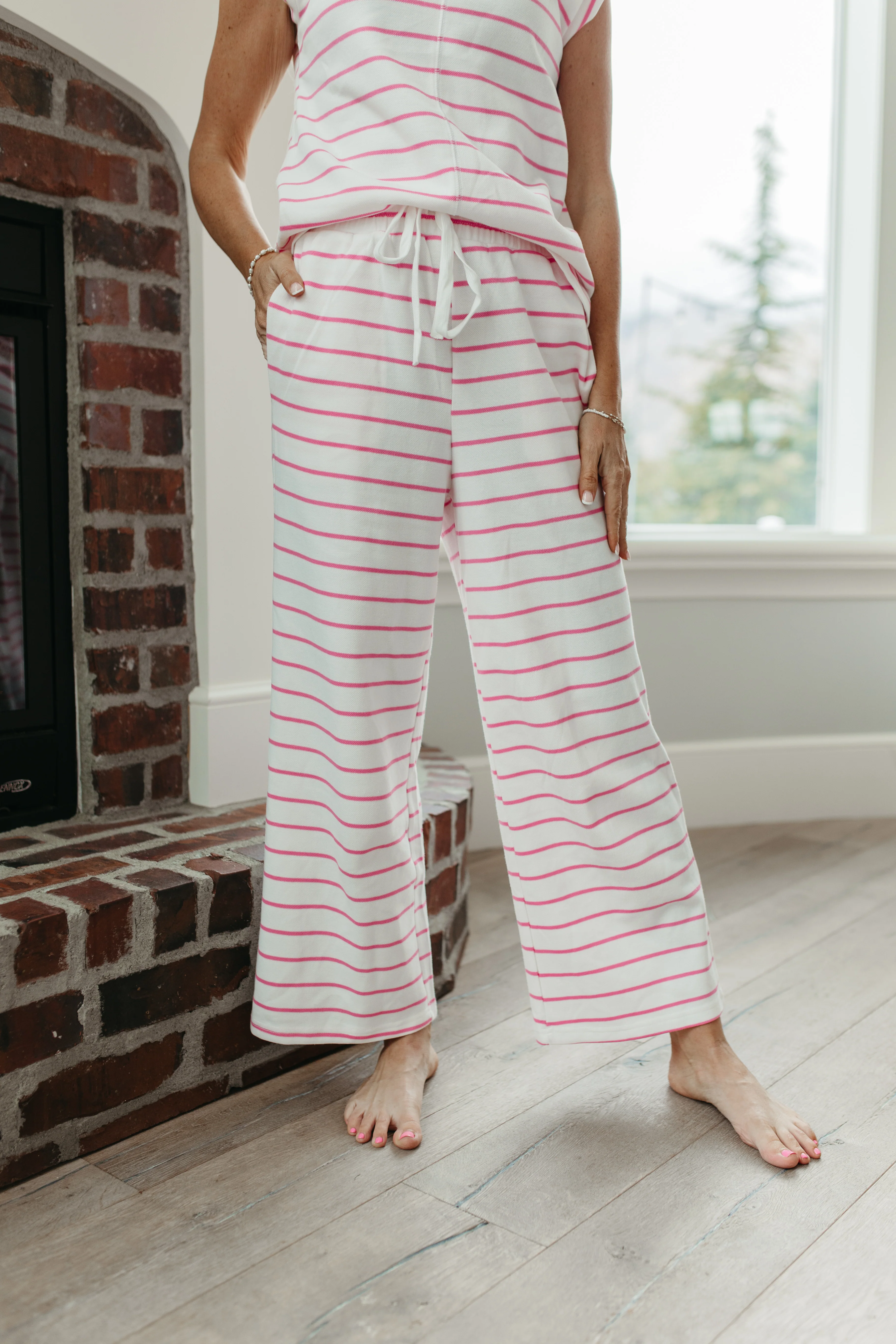 THE ELSIE STRIPED SHORT SLEEVE SET IN PINK - Image 7