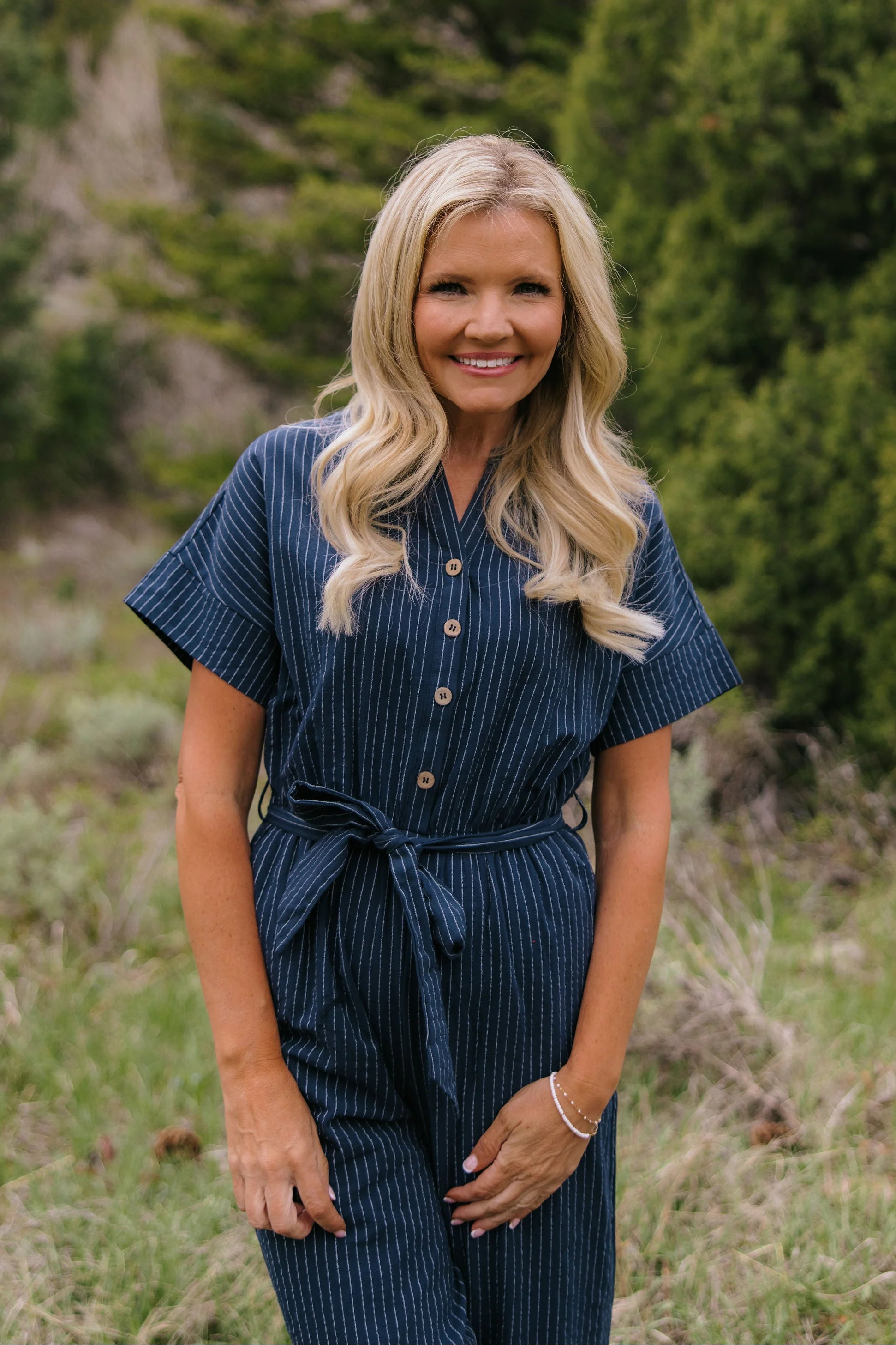 THE EMBER STRIPE JUMPSUIT IN NAVY - Image 3