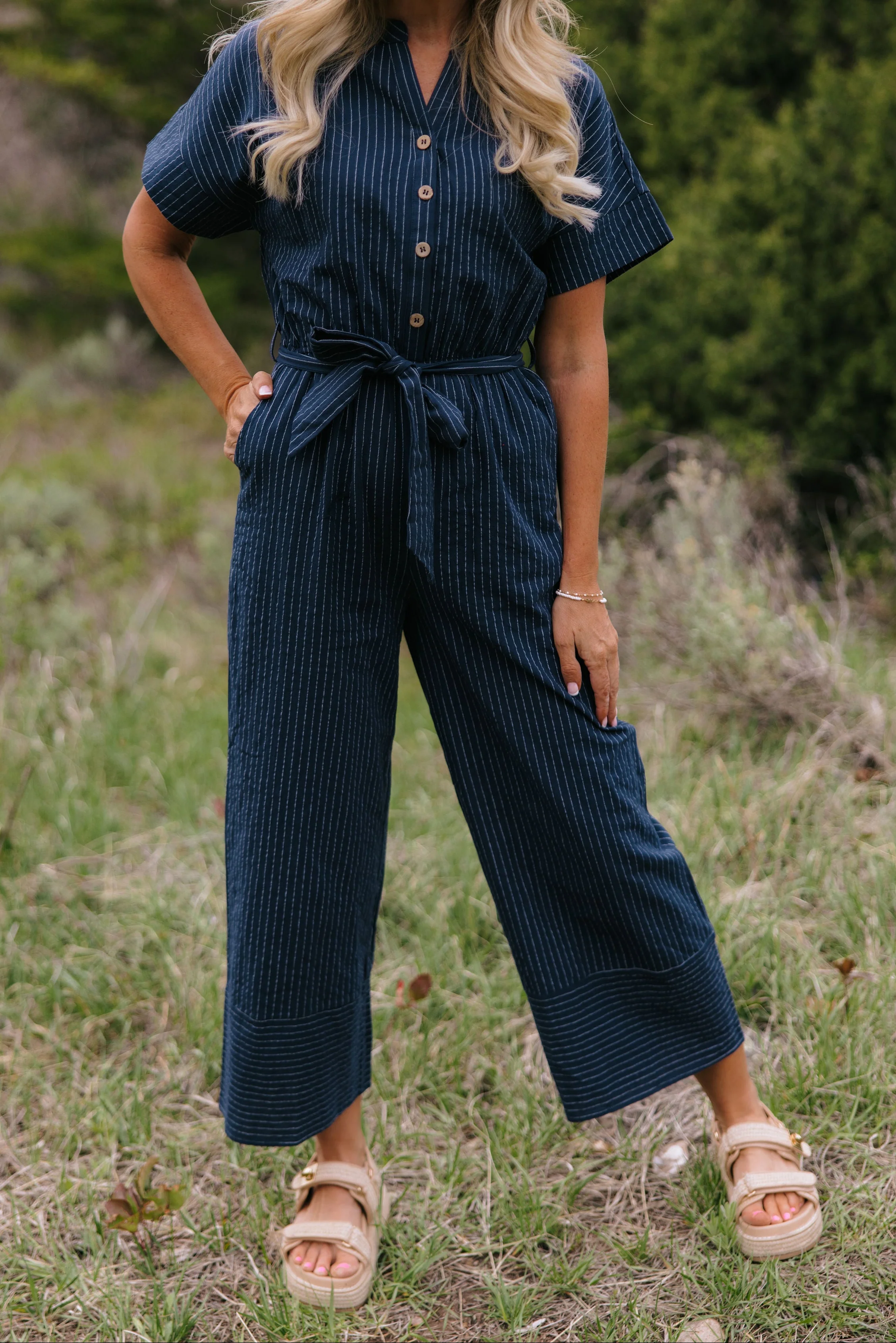 THE EMBER STRIPE JUMPSUIT IN NAVY - Image 4