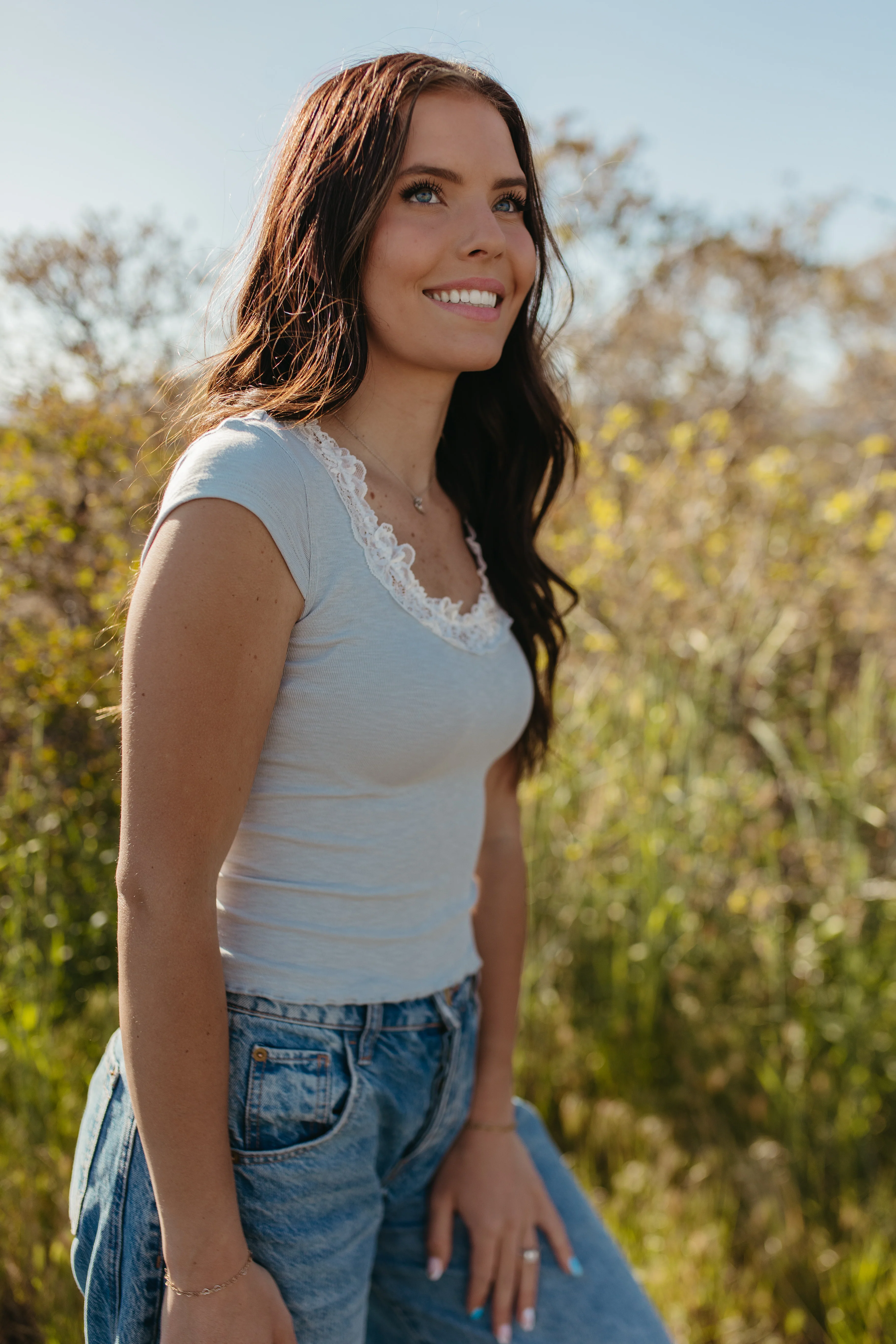 THE EVERLY LACE TEE IN BLUE - Image 5