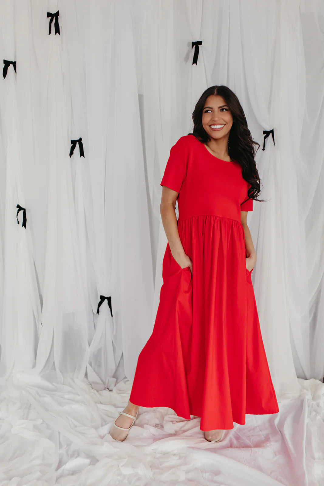 THE FAYE SOLID MAXI DRESS IN RED - Image 5