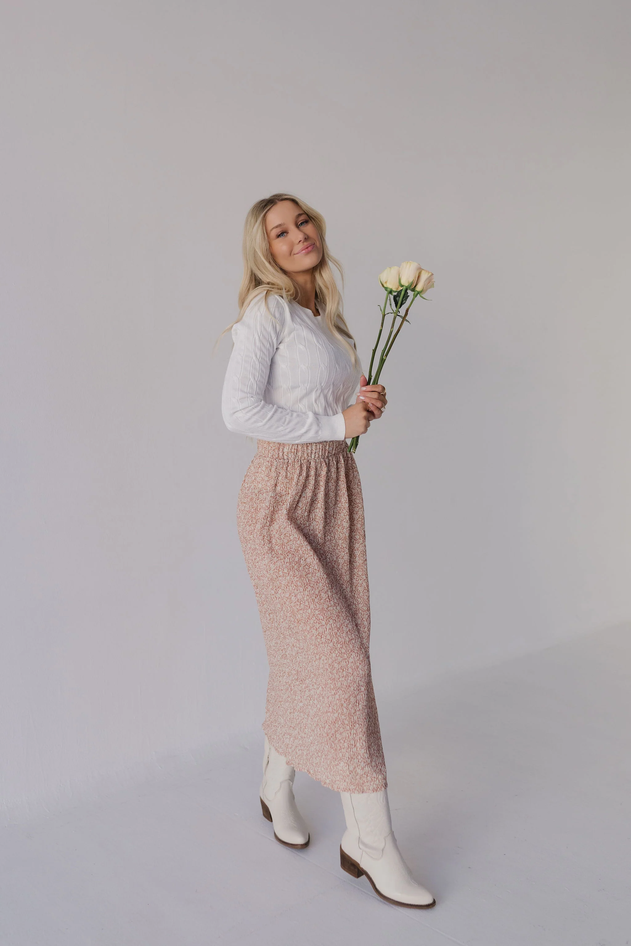 THE FELICITY FLORAL CRINKLE MIDI SKIRT IN CLAY/CREAM - Image 2