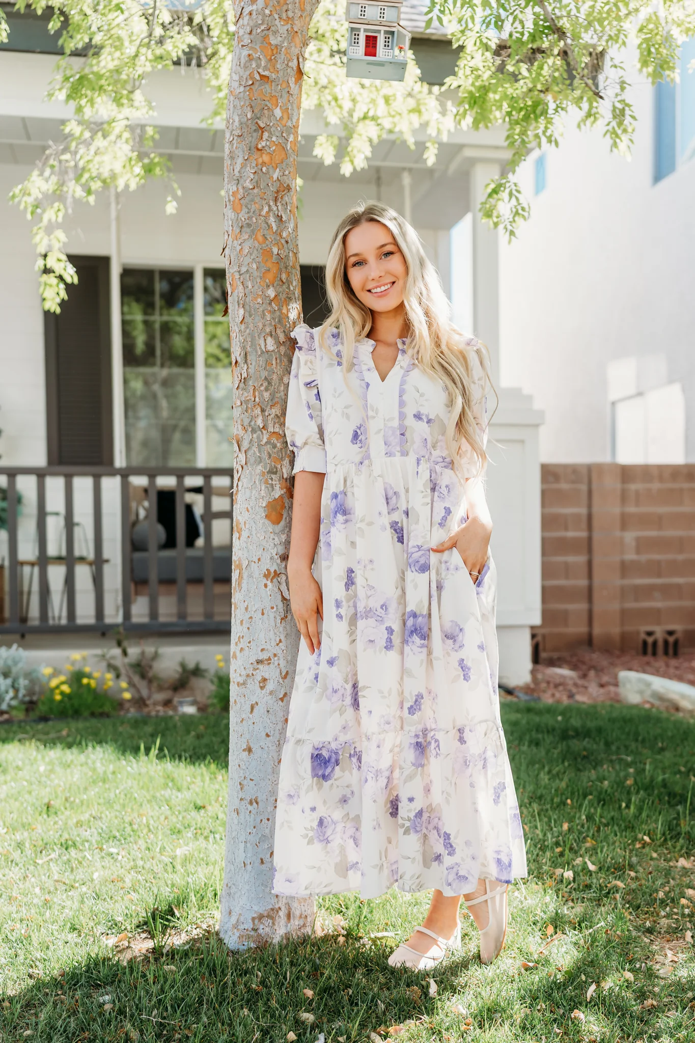 THE FINLEE FLORAL MIDI DRESS IN LILAC - Image 3