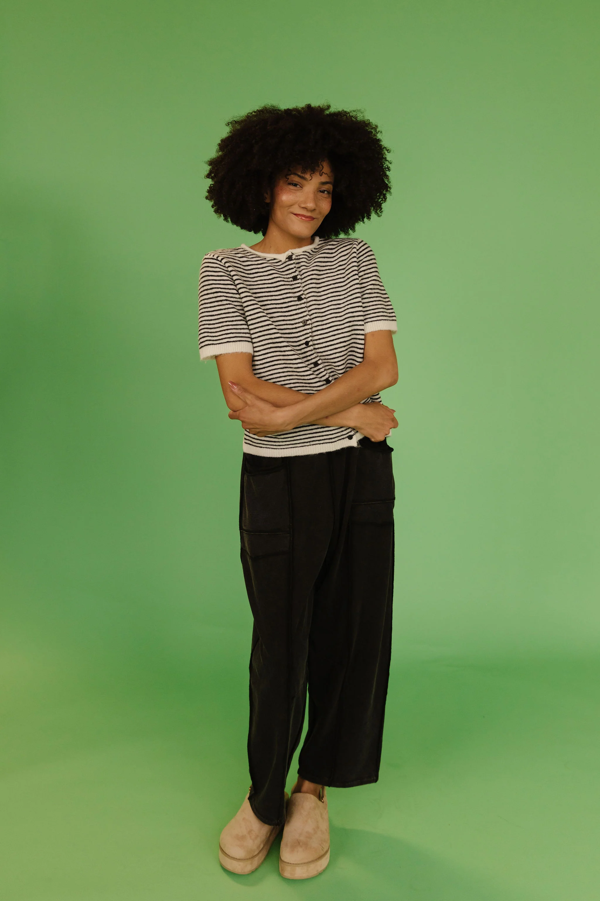 THE GAIA BARREL KNIT UTILITY PANTS IN BLACK - Image 2